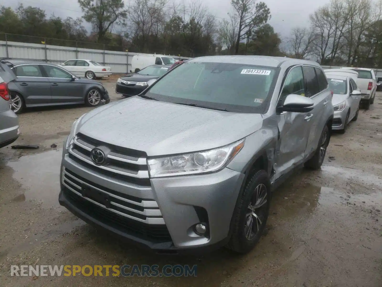 2 Photograph of a damaged car 5TDBZRFH2KS997180 TOYOTA HIGHLANDER 2019