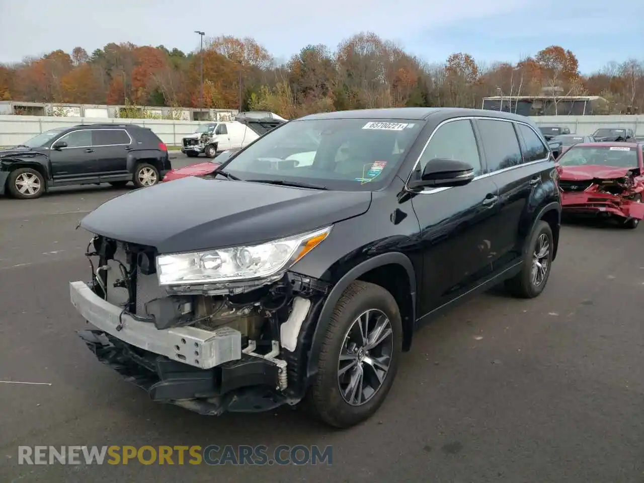 2 Photograph of a damaged car 5TDBZRFH3KS969484 TOYOTA HIGHLANDER 2019