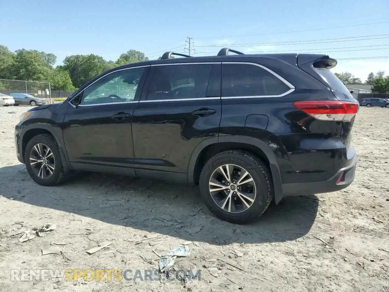 2 Photograph of a damaged car 5TDBZRFH4KS921850 TOYOTA HIGHLANDER 2019