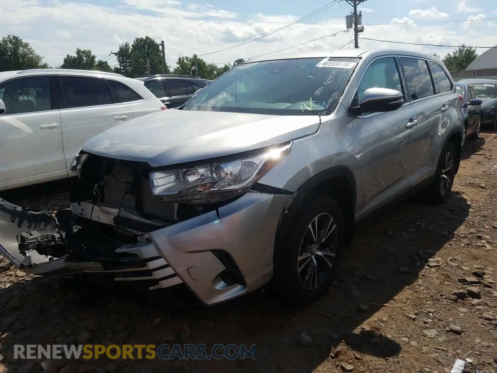 2 Photograph of a damaged car 5TDBZRFH4KS964116 TOYOTA HIGHLANDER 2019