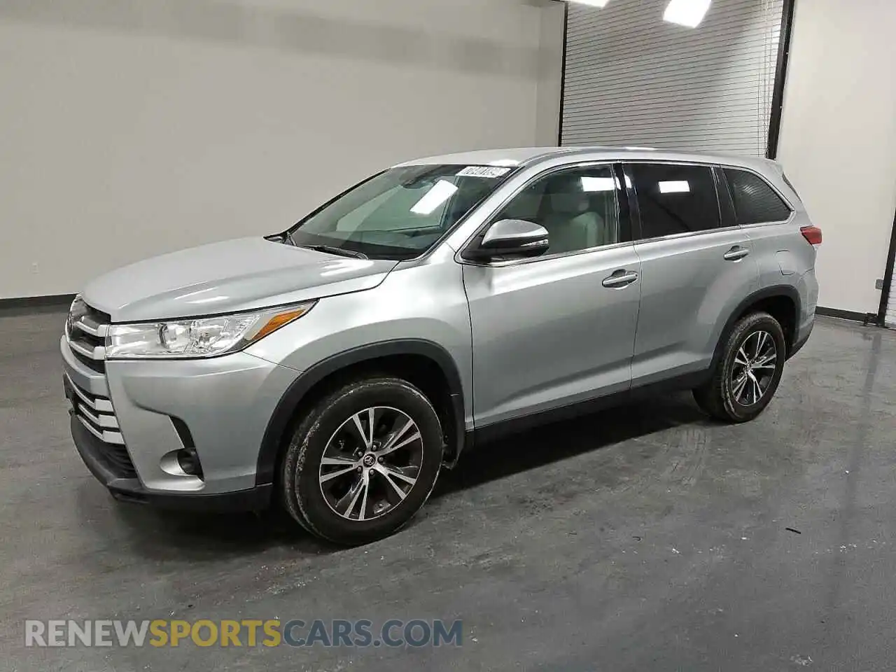 1 fotografías del automóvil dañado 5TDBZRFH4KS995995 TOYOTA HIGHLANDER 2019