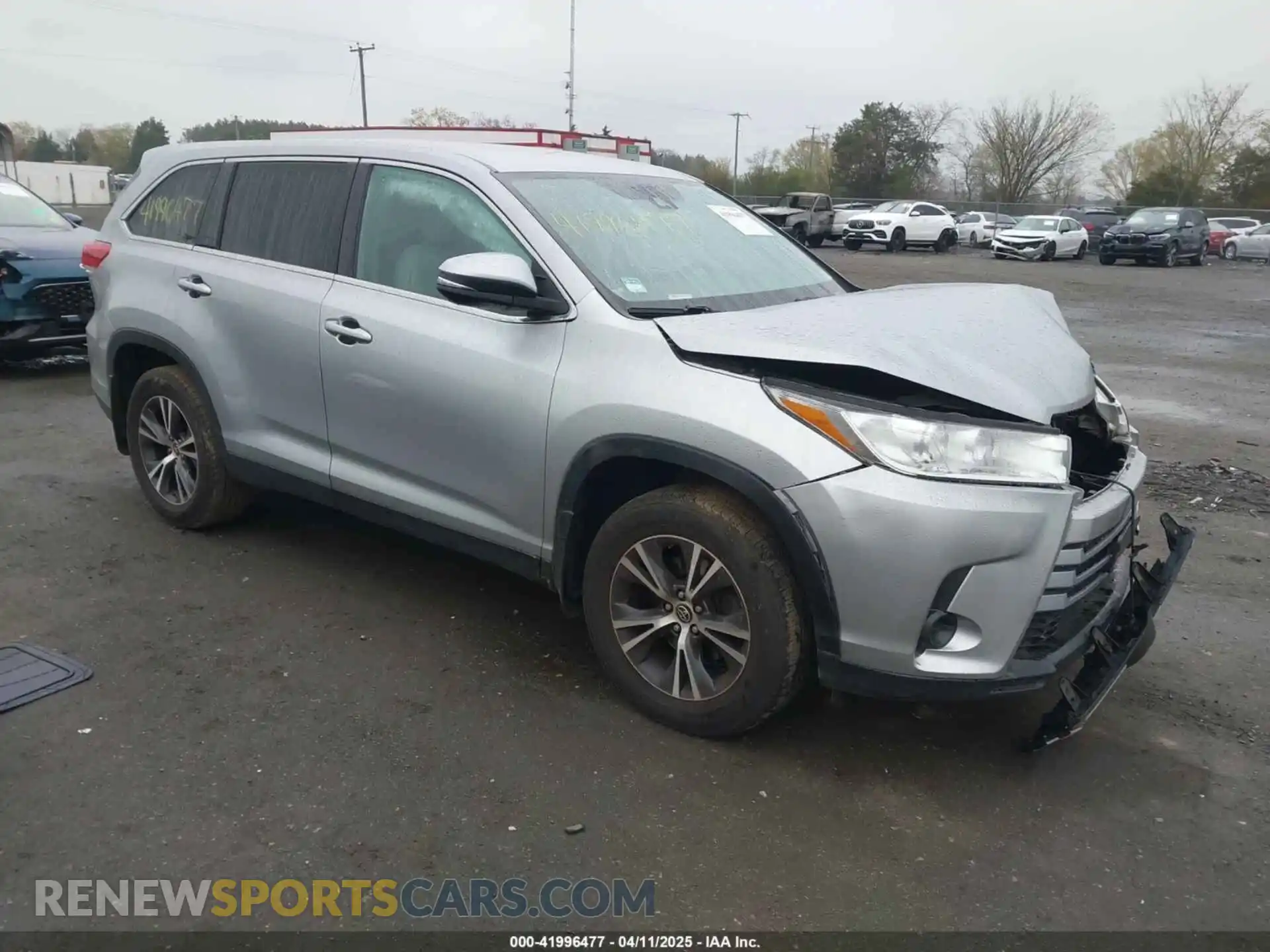 1 Photograph of a damaged car 5TDBZRFH4KS997648 TOYOTA HIGHLANDER 2019