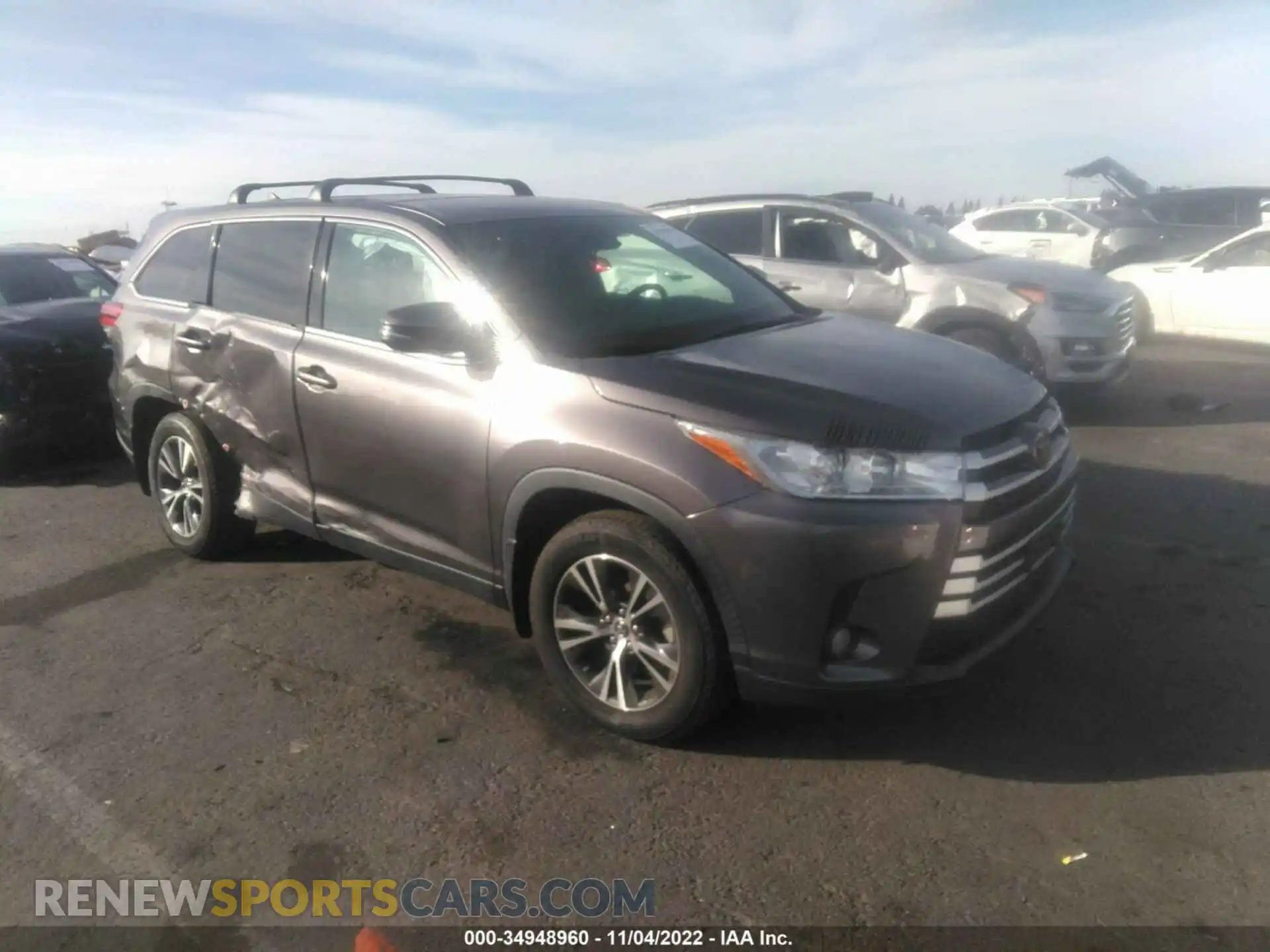 1 Фотография поврежденного автомобиля 5TDBZRFH5KS700306 TOYOTA HIGHLANDER 2019
