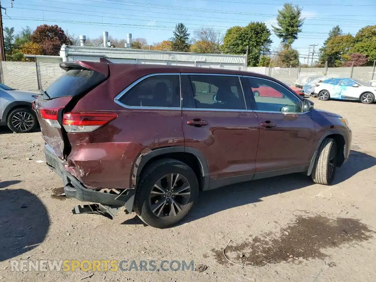 3 fotografías del automóvil dañado 5TDBZRFH6KS930243 TOYOTA HIGHLANDER 2019