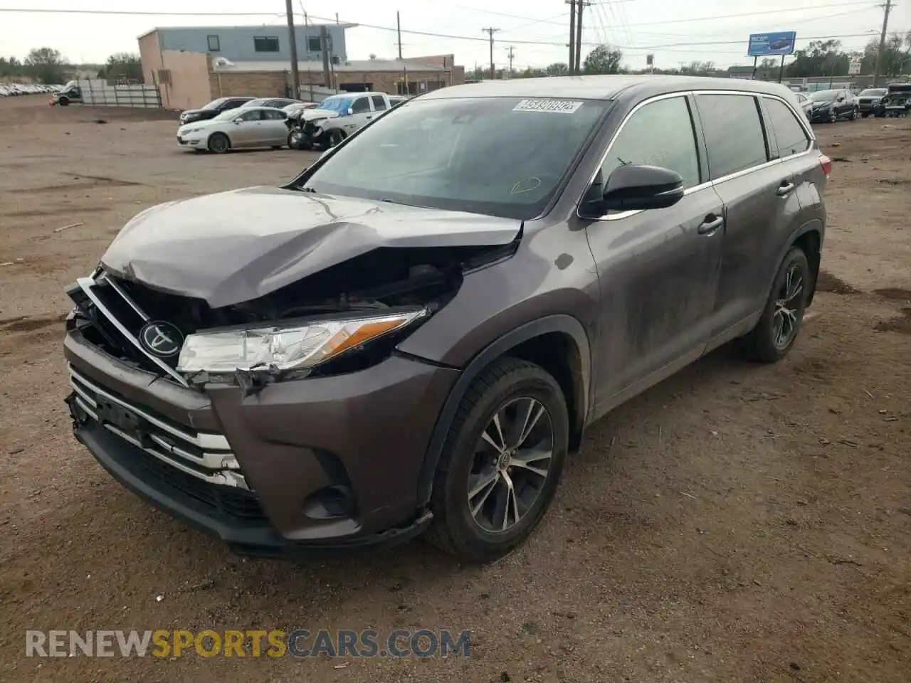 2 Photograph of a damaged car 5TDBZRFH9KS961115 TOYOTA HIGHLANDER 2019