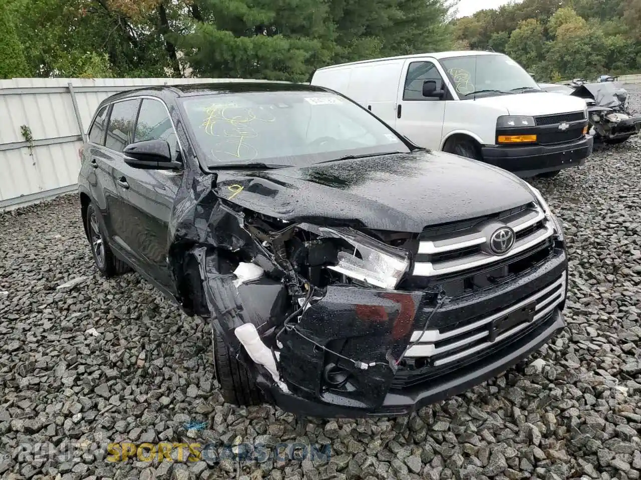1 Фотография поврежденного автомобиля 5TDBZRFHXKS700656 TOYOTA HIGHLANDER 2019