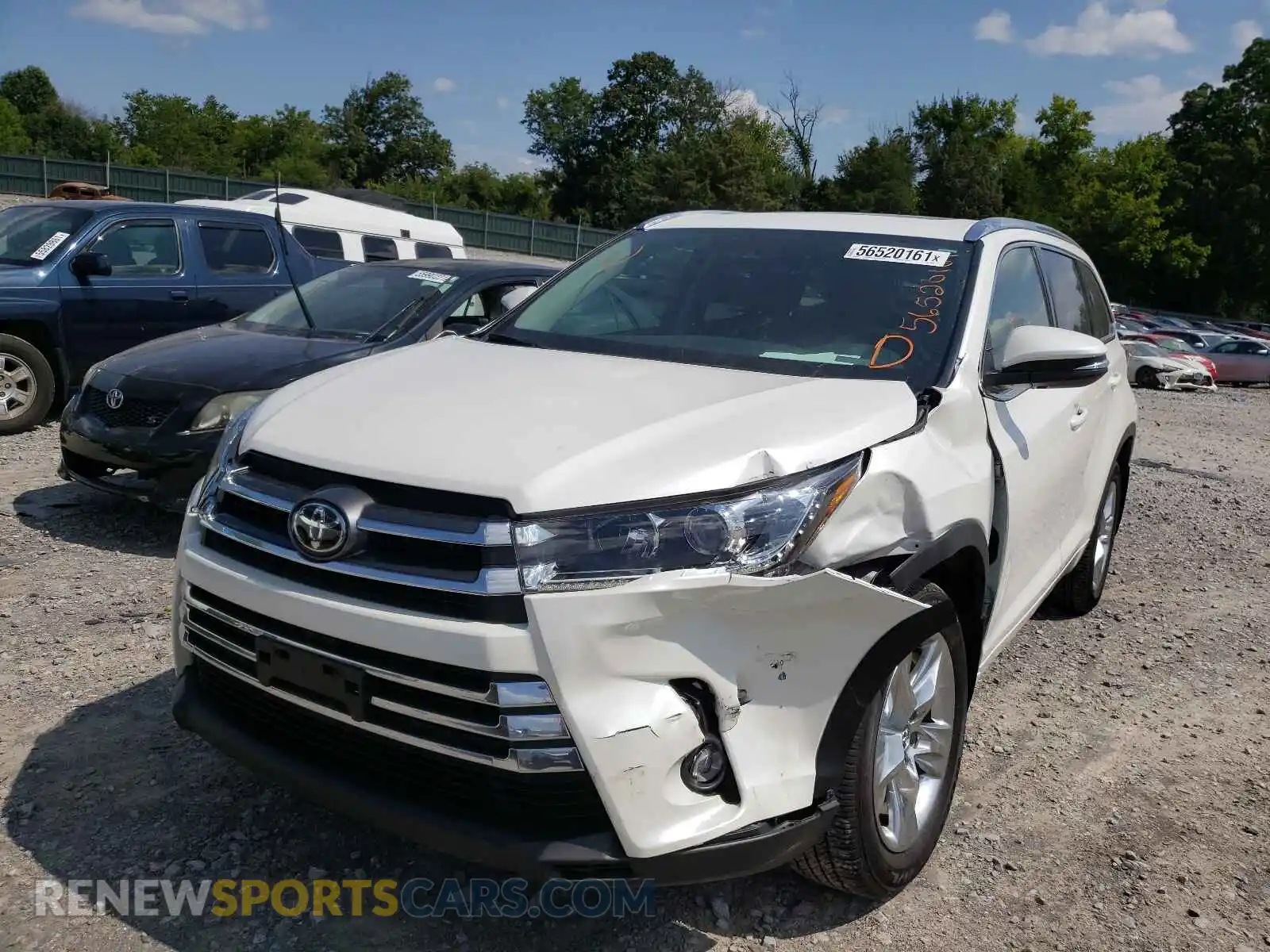 2 Photograph of a damaged car 5TDDZRFH8KS718632 TOYOTA HIGHLANDER 2019