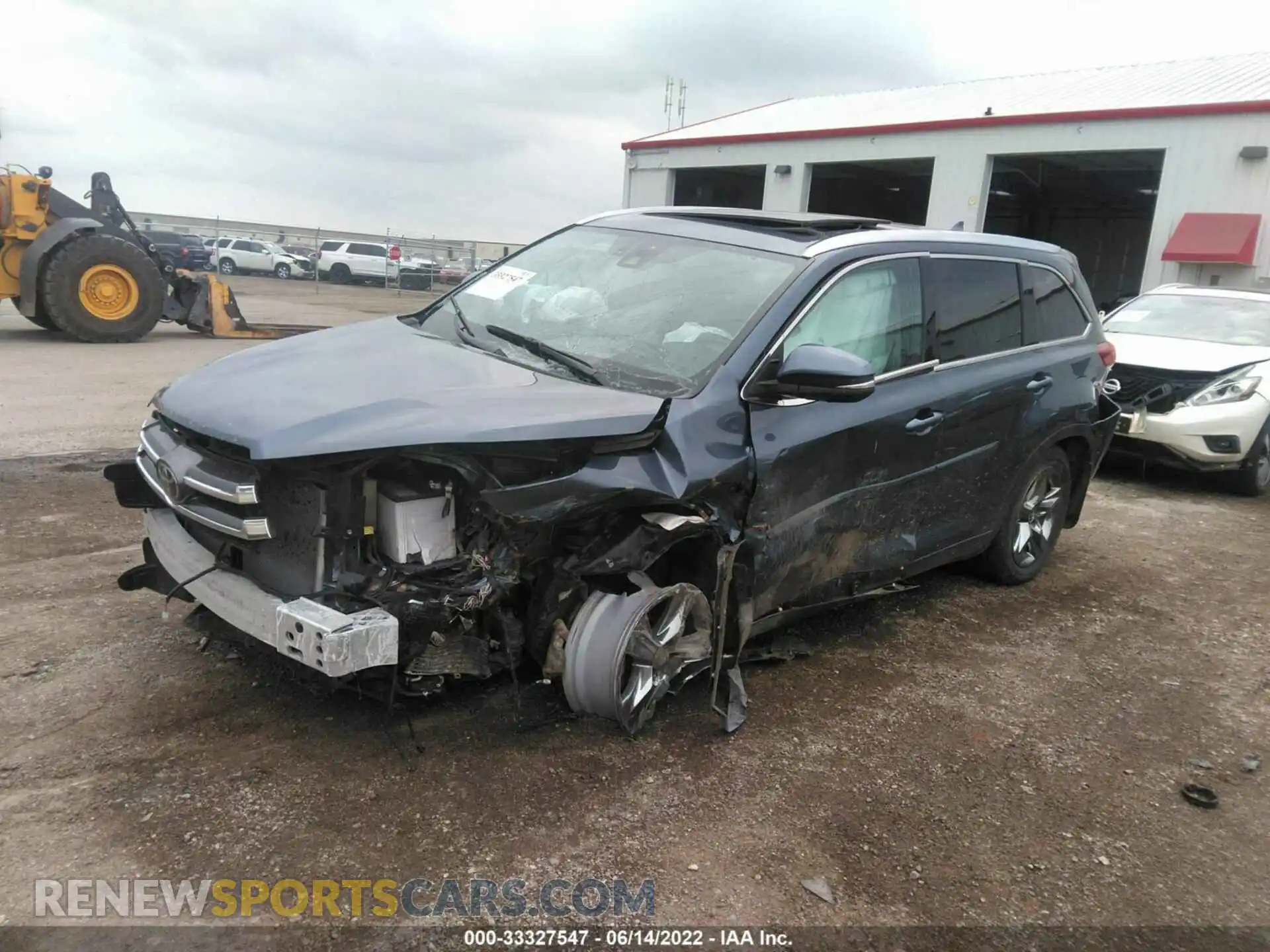 2 fotografías del automóvil dañado 5TDDZRFH8KS994809 TOYOTA HIGHLANDER 2019