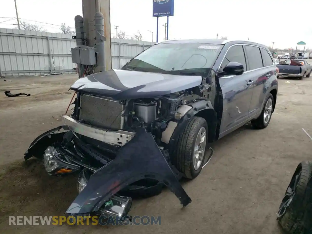 2 Photograph of a damaged car 5TDDZRFH9KS719451 TOYOTA HIGHLANDER 2019