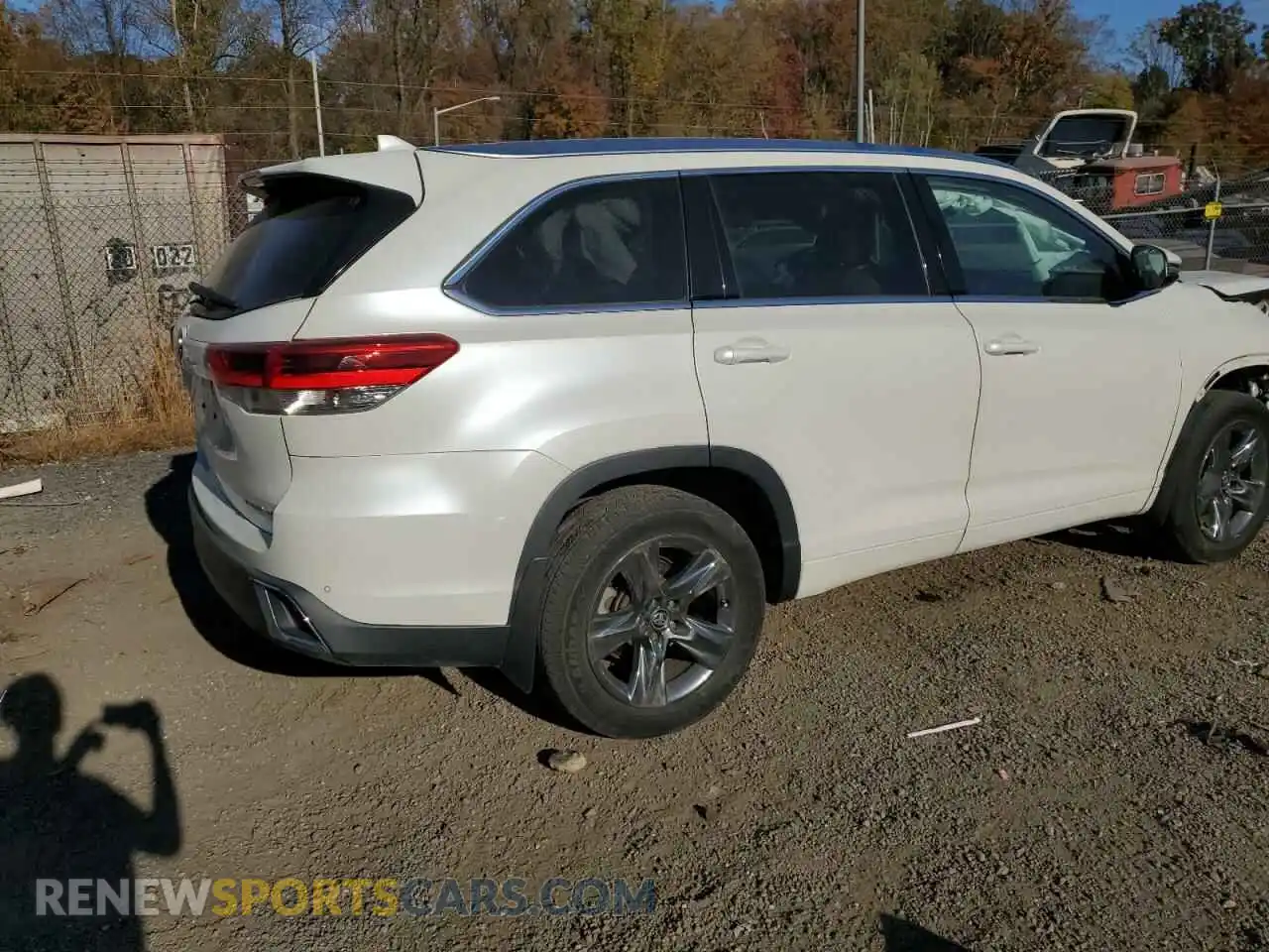 3 fotografías del automóvil dañado 5TDDZRFHXKS917357 TOYOTA HIGHLANDER 2019