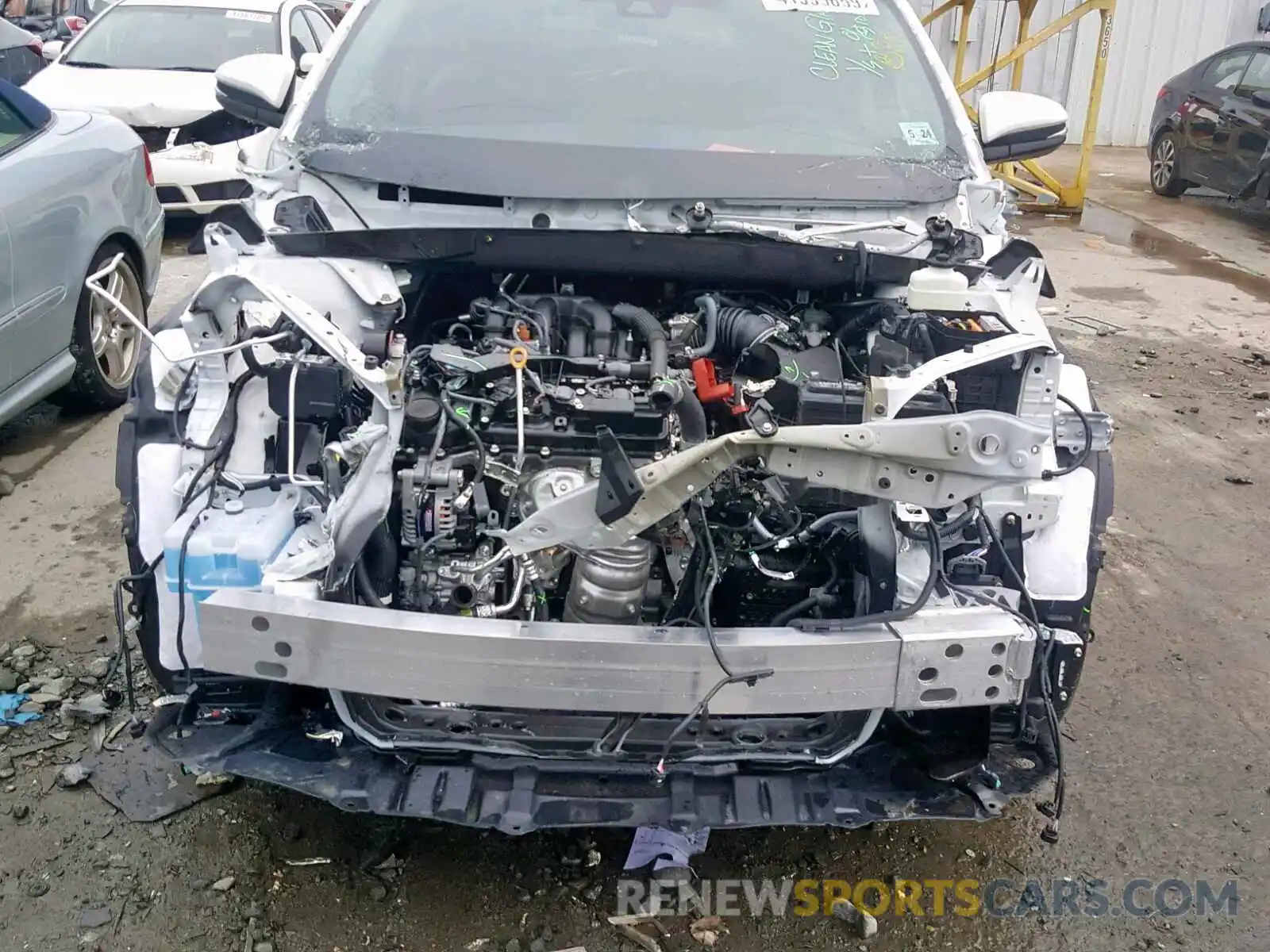 9 Photograph of a damaged car 5TDDZRFHXKS988364 TOYOTA HIGHLANDER 2019