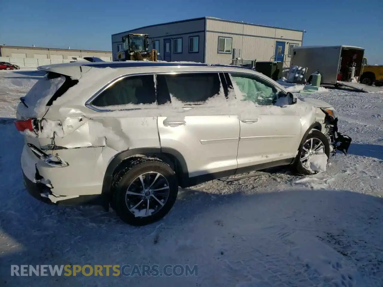 3 Photograph of a damaged car 5TDJZRFH2KS703272 TOYOTA HIGHLANDER 2019