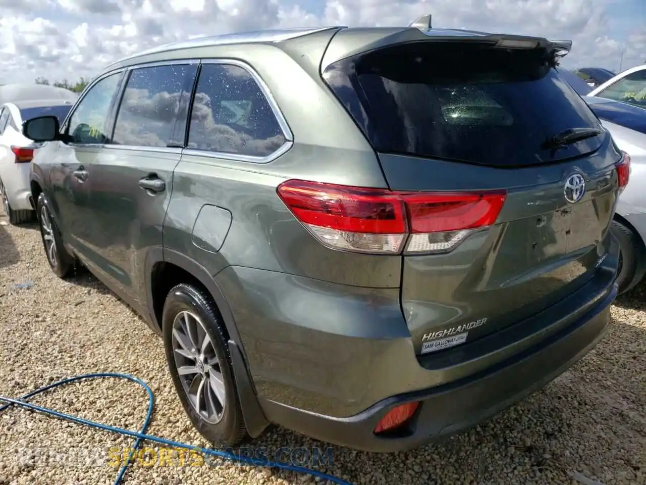 3 fotografías del automóvil dañado 5TDJZRFH2KS728320 TOYOTA HIGHLANDER 2019