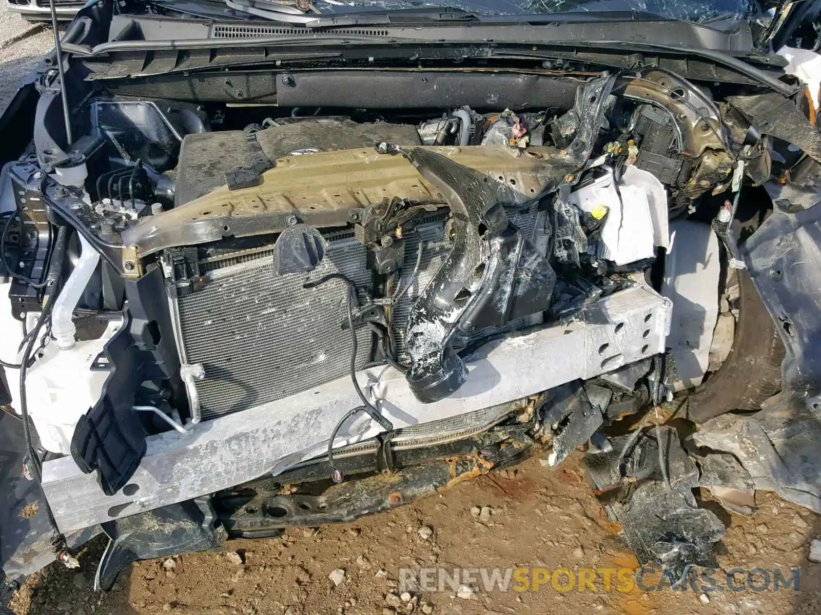 7 Photograph of a damaged car 5TDJZRFH4KS582129 TOYOTA HIGHLANDER 2019