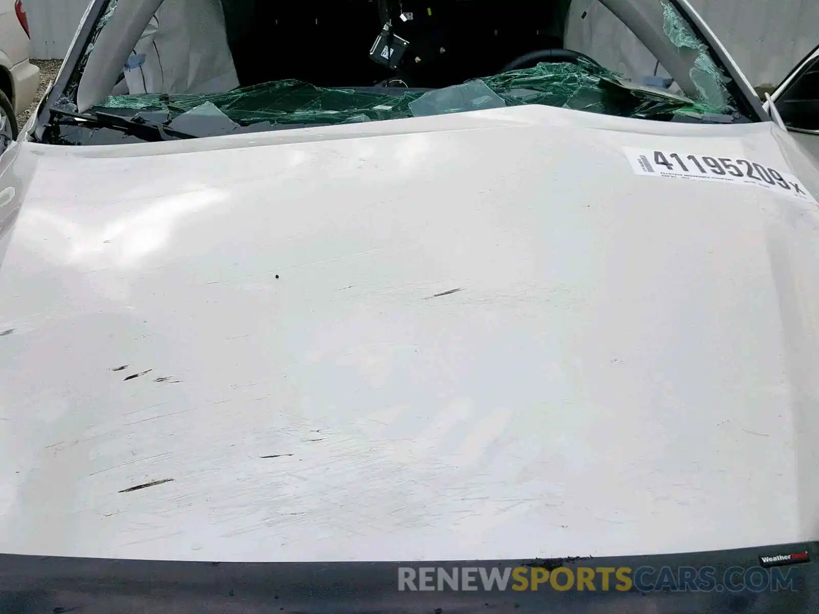 7 Photograph of a damaged car 5TDJZRFH5KS567123 TOYOTA HIGHLANDER 2019