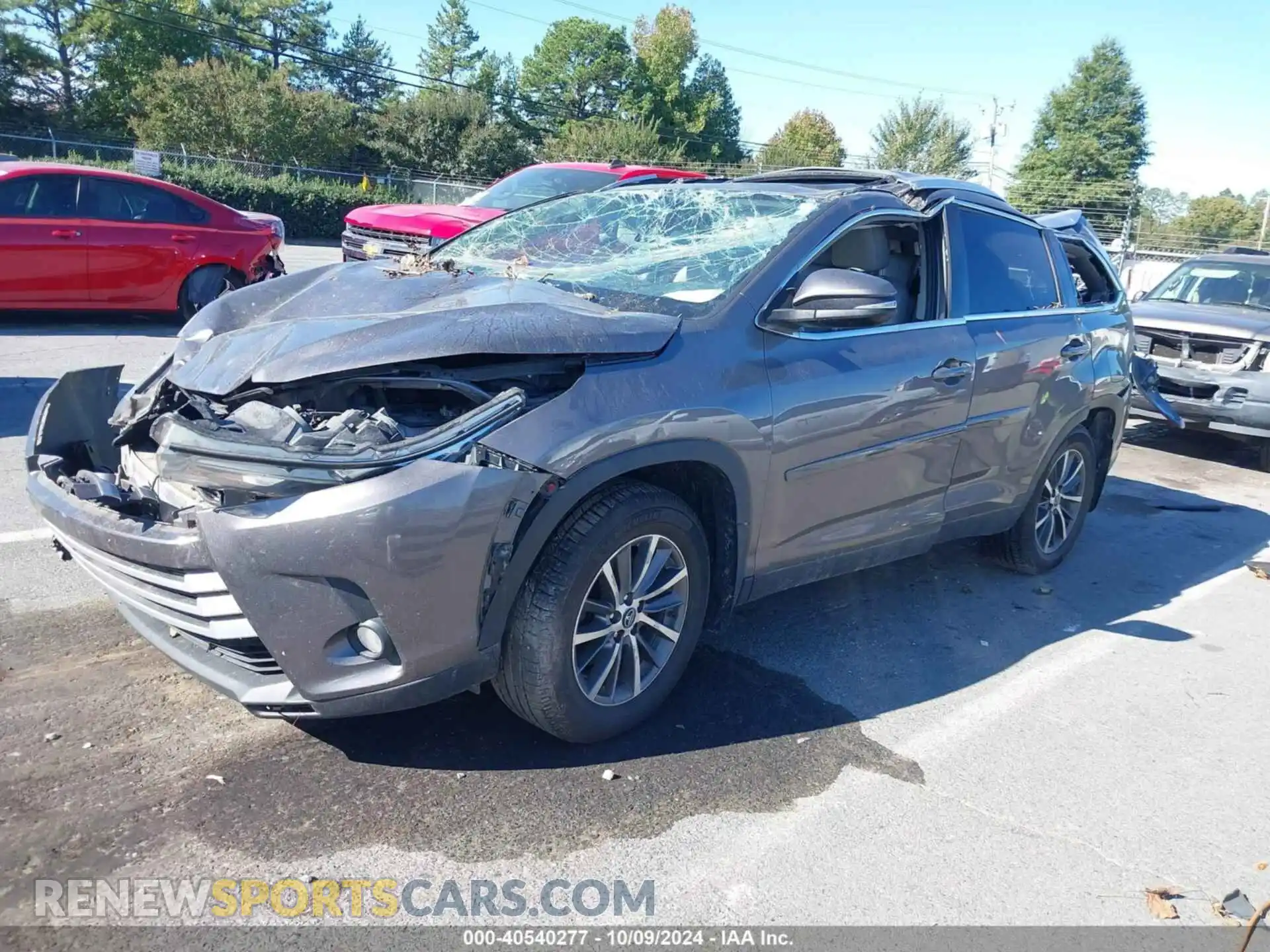 2 Photograph of a damaged car 5TDJZRFHXKFS66873 TOYOTA HIGHLANDER 2019