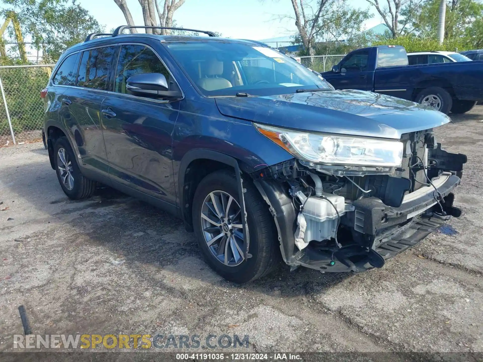 1 Photograph of a damaged car 5TDKZRFH1KS299580 TOYOTA HIGHLANDER 2019
