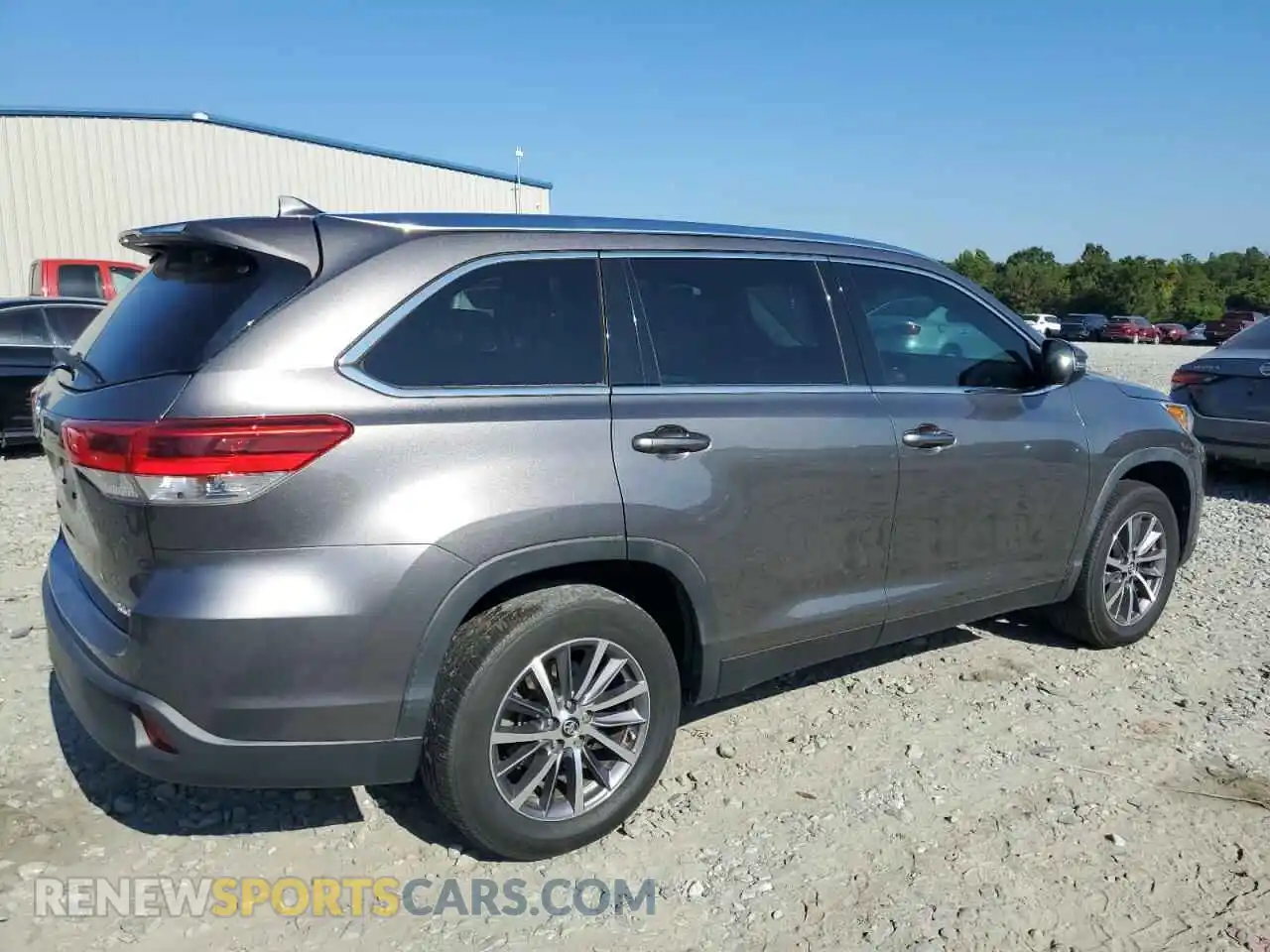 3 Фотография поврежденного автомобиля 5TDKZRFHXKS337548 TOYOTA HIGHLANDER 2019
