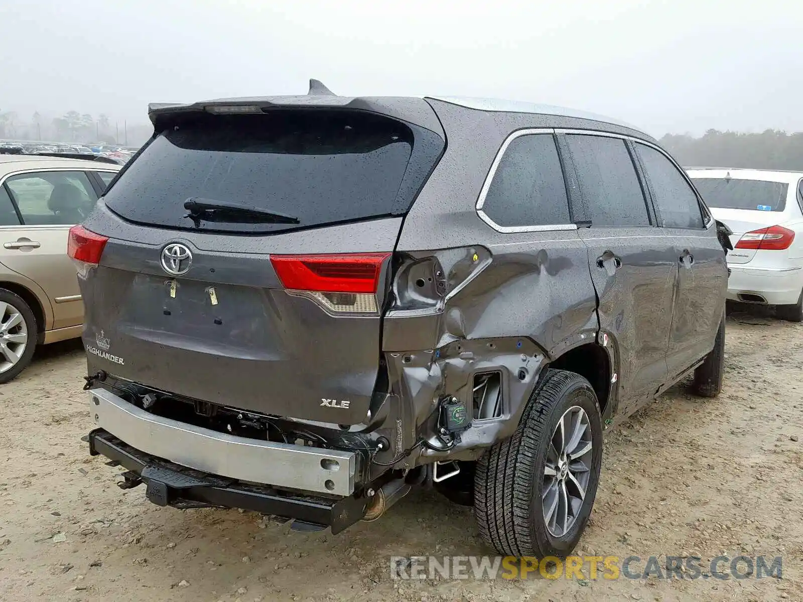 4 Фотография поврежденного автомобиля 5TDKZRFHXKS337842 TOYOTA HIGHLANDER 2019