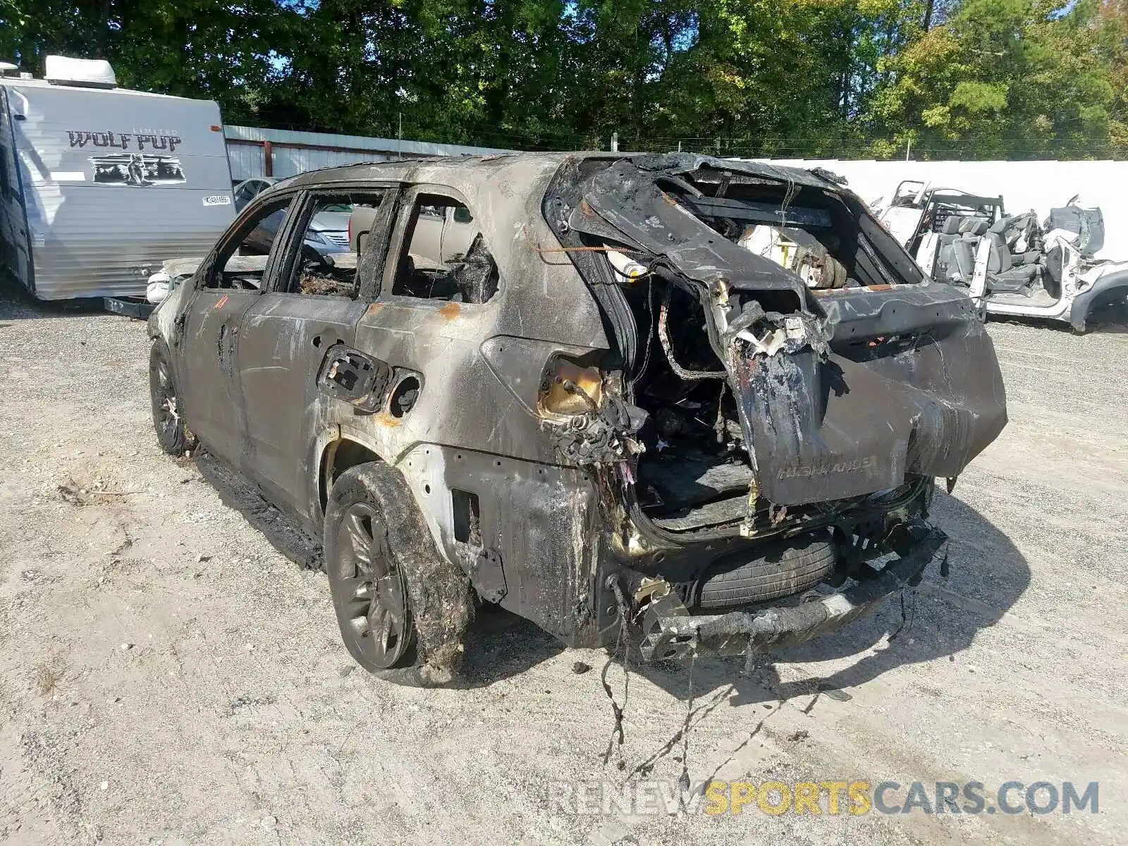 3 Фотография поврежденного автомобиля 5TDYZRFH0KS311583 TOYOTA HIGHLANDER 2019