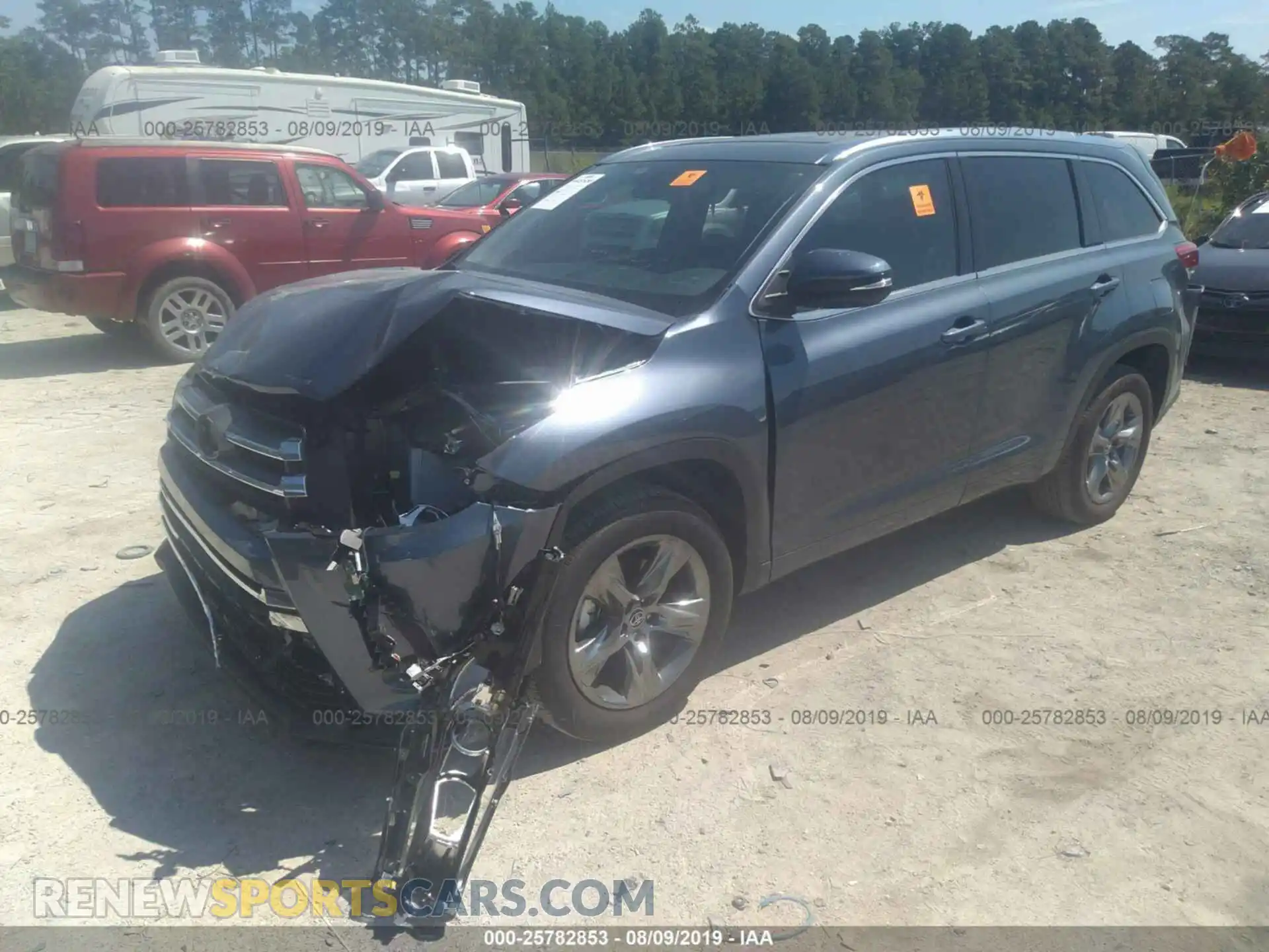 2 Photograph of a damaged car 5TDYZRFH9KS314644 TOYOTA HIGHLANDER 2019