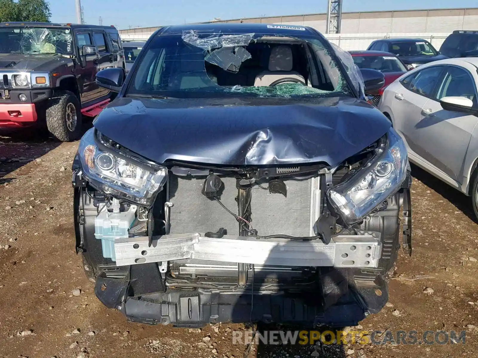 9 Photograph of a damaged car 5TDZARFH0KS044926 TOYOTA HIGHLANDER 2019