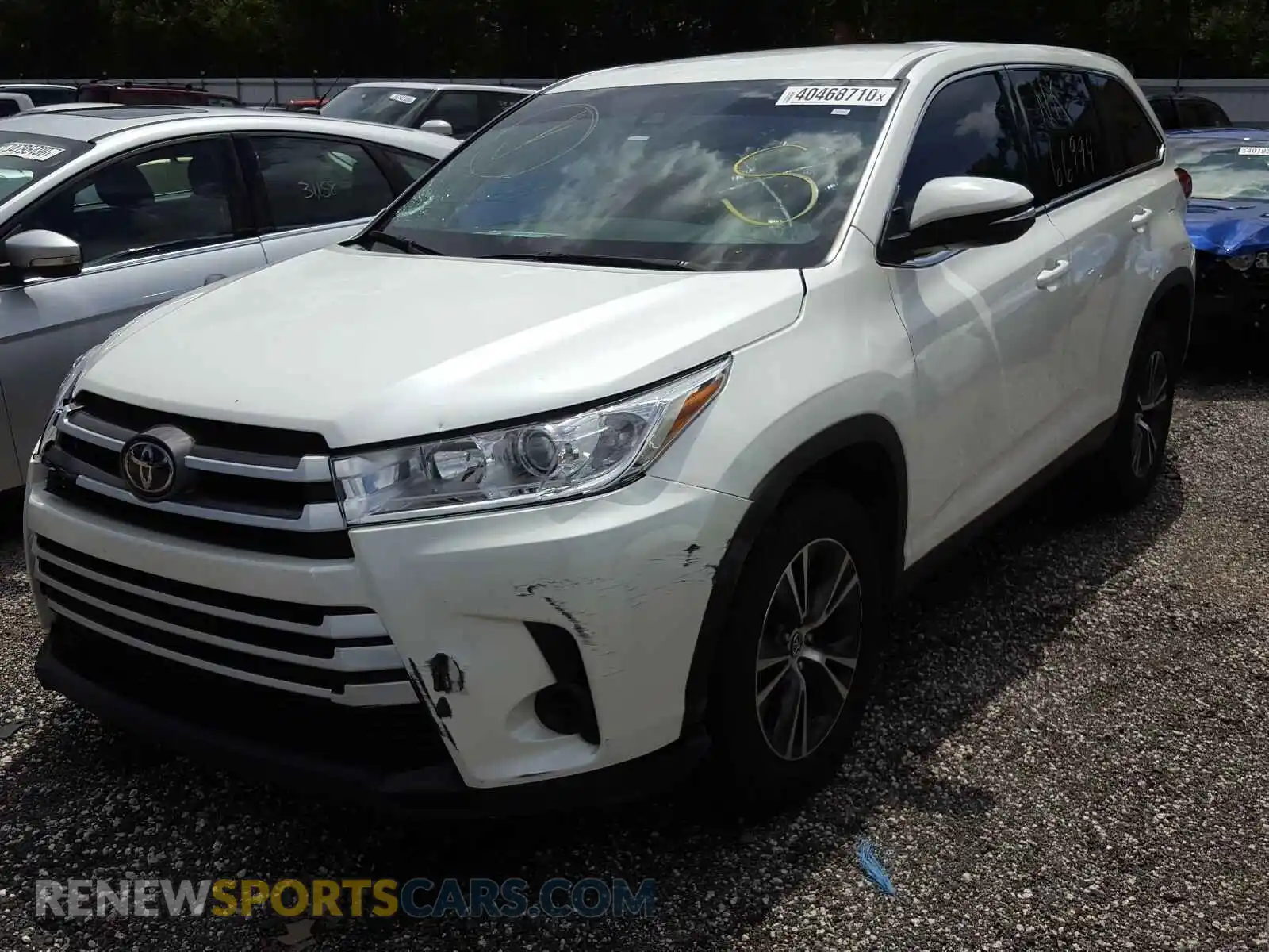2 Photograph of a damaged car 5TDZARFH2KS044216 TOYOTA HIGHLANDER 2019