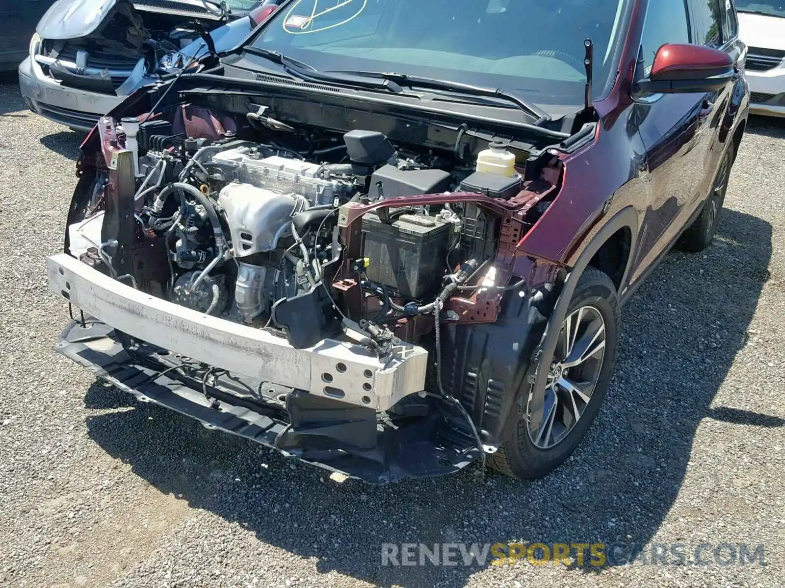 9 Photograph of a damaged car 5TDZARFH3KS045486 TOYOTA HIGHLANDER 2019