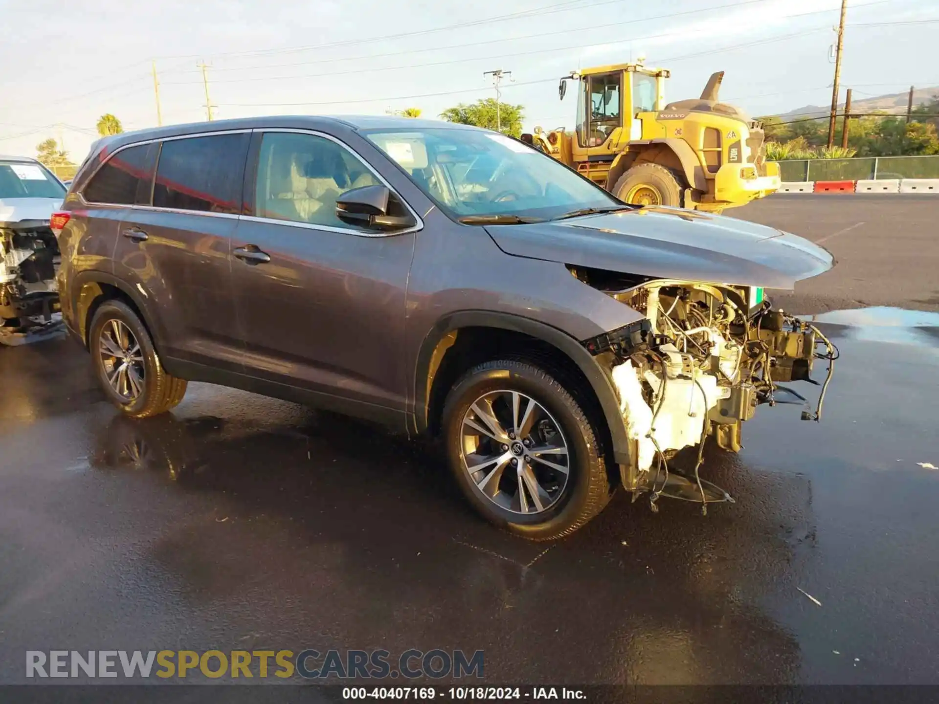 1 Photograph of a damaged car 5TDZZRFH6KS314542 TOYOTA HIGHLANDER 2019