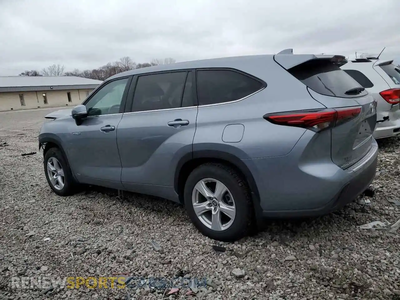 2 Photograph of a damaged car 5TDBBRCH0LS002308 TOYOTA HIGHLANDER 2020