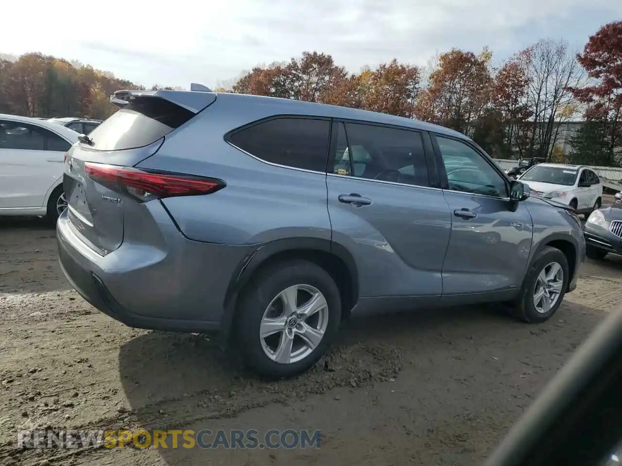 3 Photograph of a damaged car 5TDBBRCH3LS007583 TOYOTA HIGHLANDER 2020