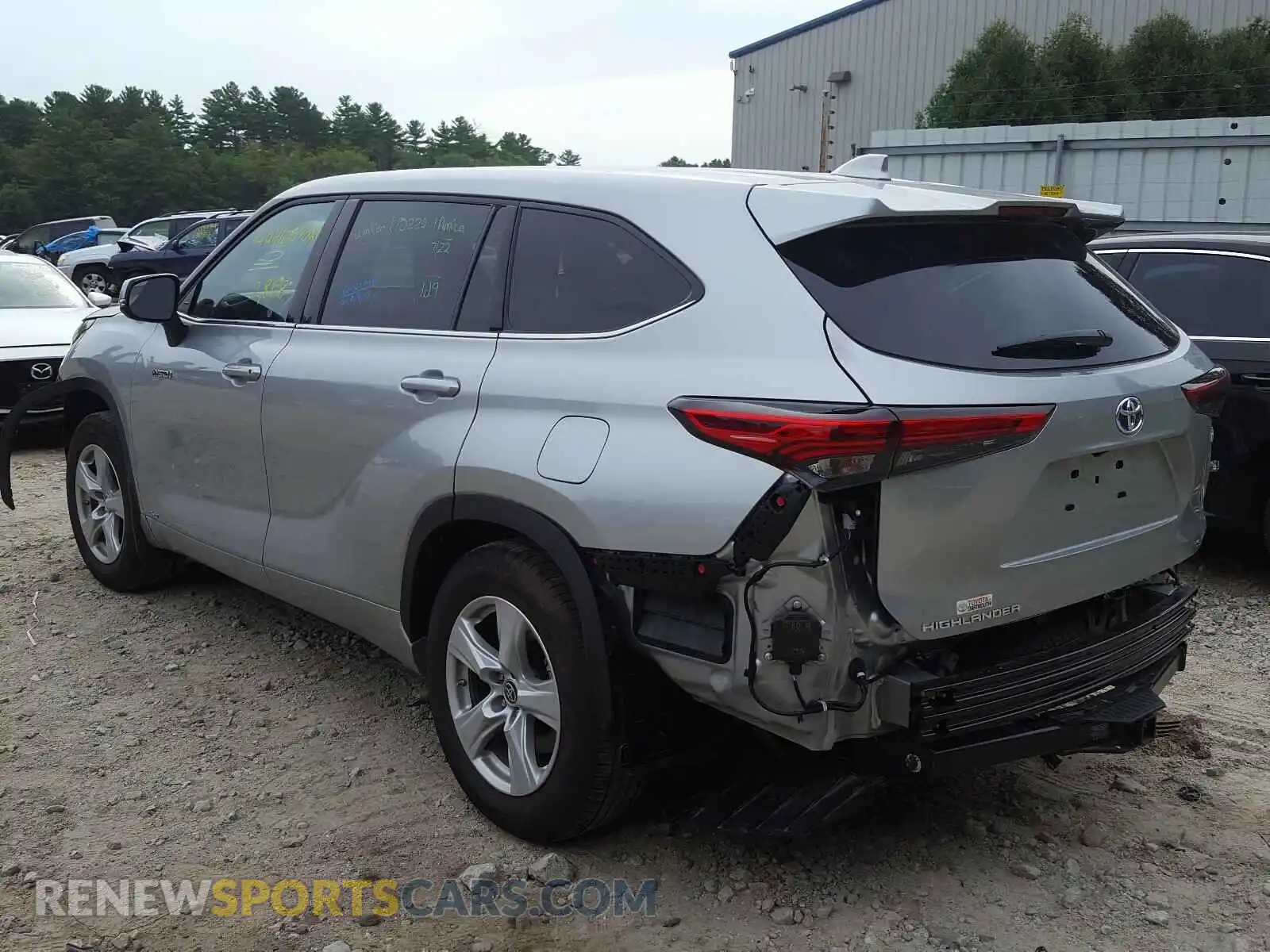 3 Photograph of a damaged car 5TDBBRCHXLS004793 TOYOTA HIGHLANDER 2020