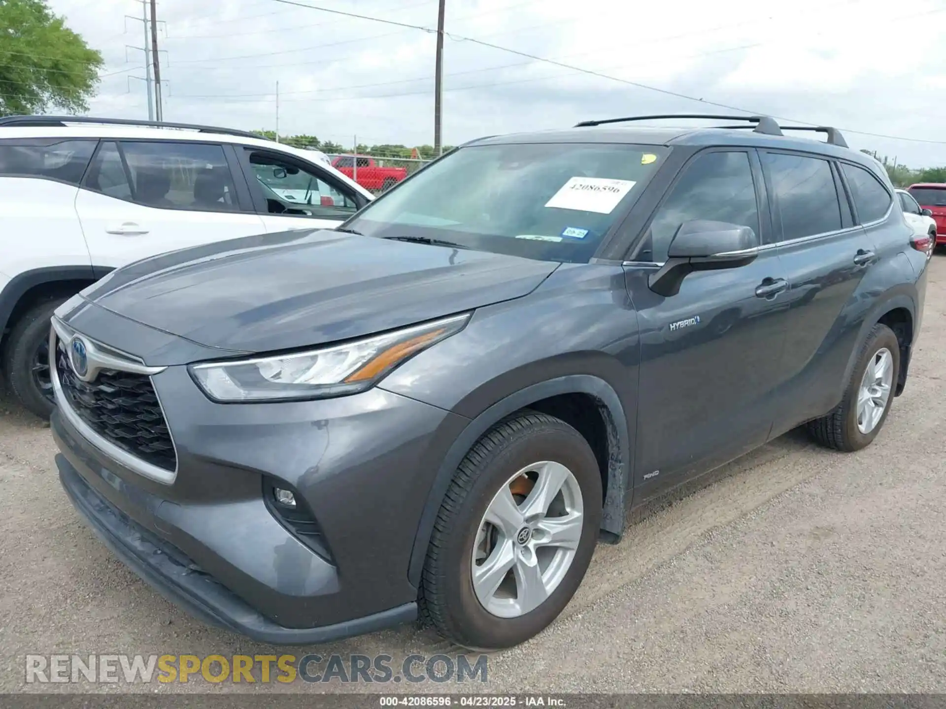 2 Photograph of a damaged car 5TDBBRCHXLS514061 TOYOTA HIGHLANDER 2020