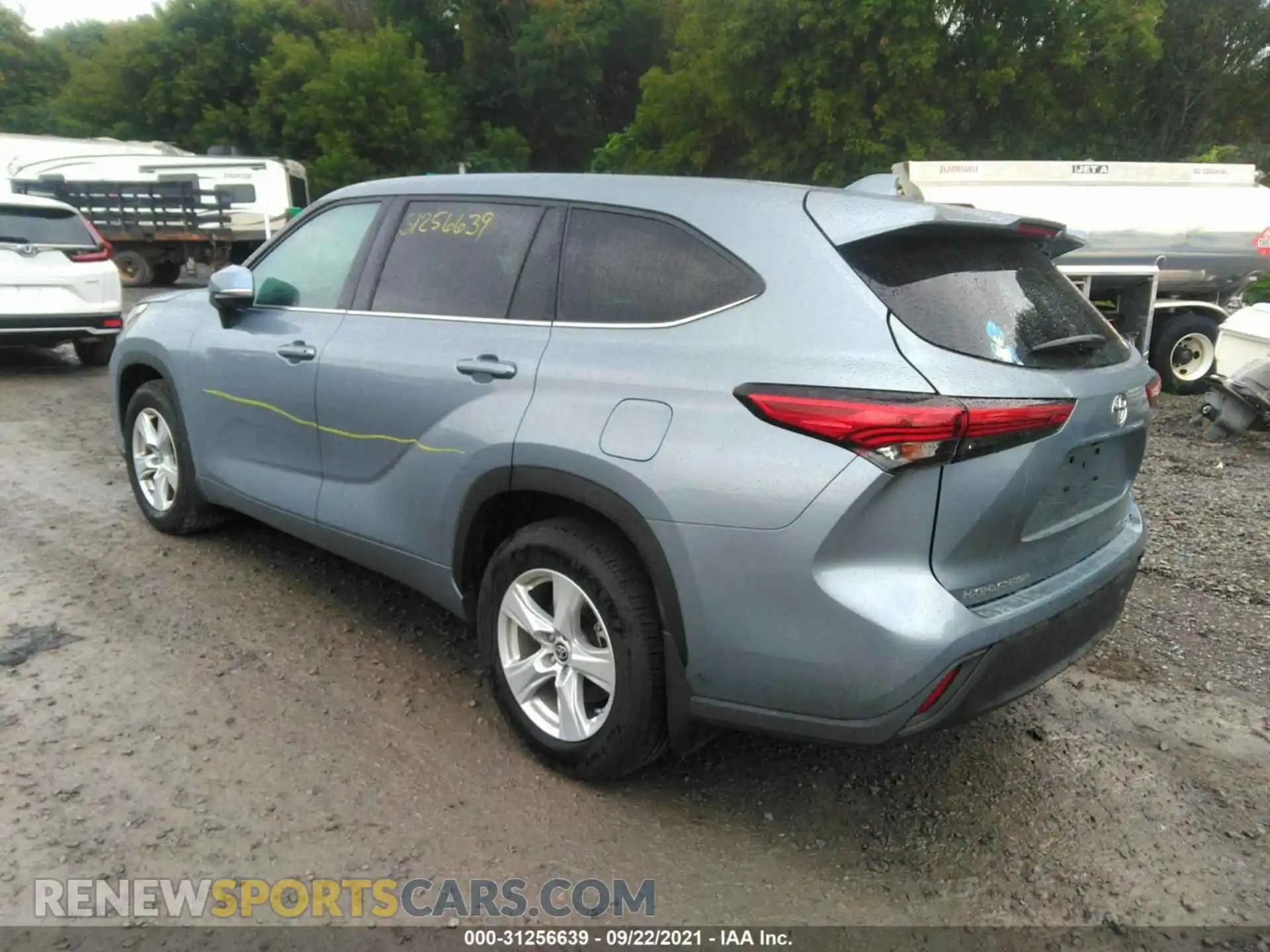 3 Photograph of a damaged car 5TDBZRBH4LS012336 TOYOTA HIGHLANDER 2020