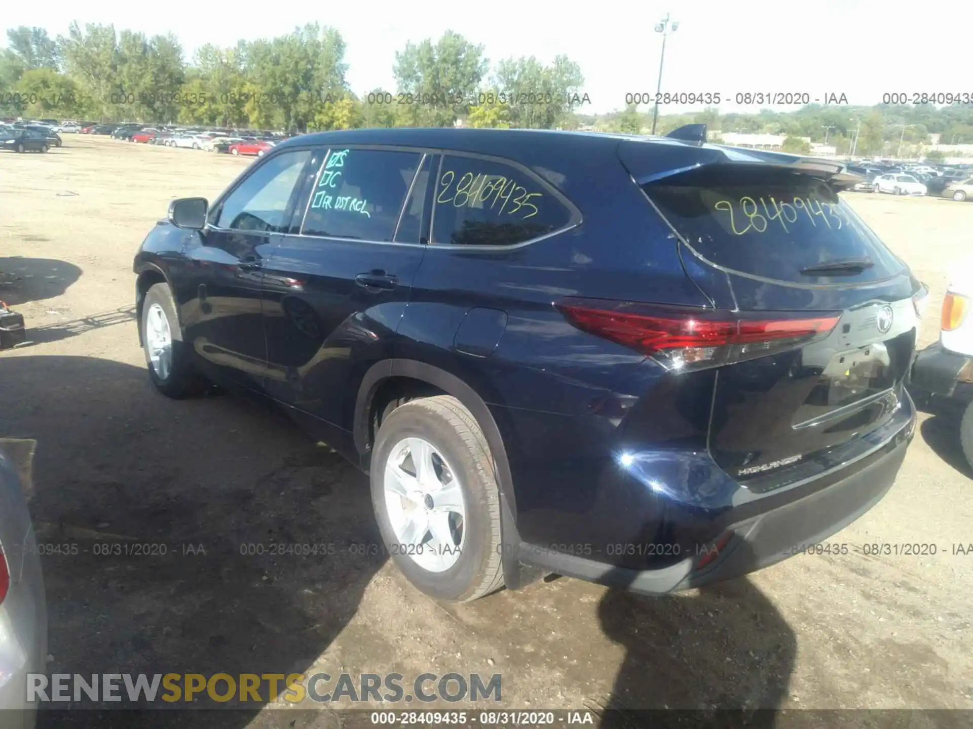 3 Photograph of a damaged car 5TDBZRBH5LS012586 TOYOTA HIGHLANDER 2020