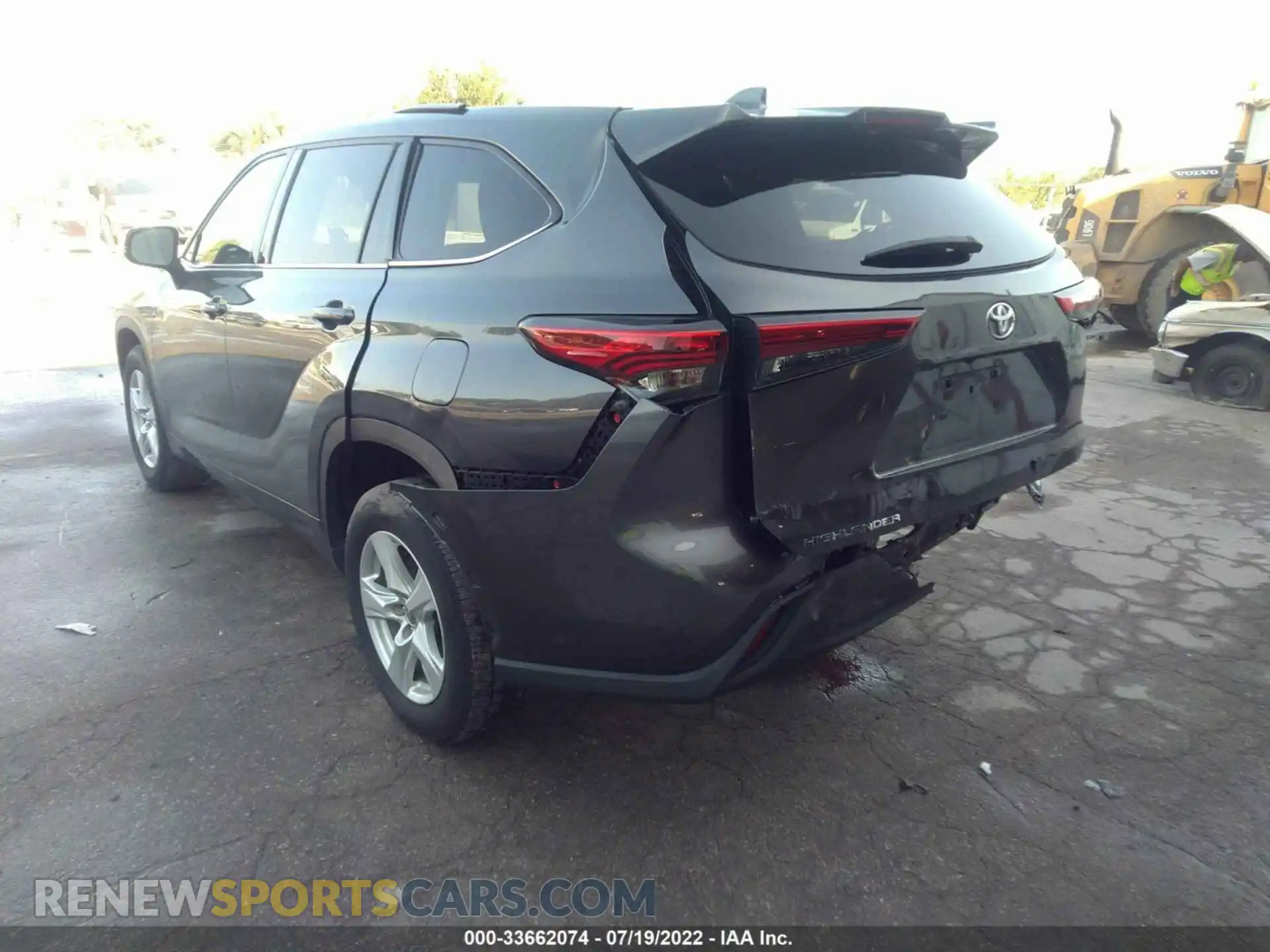 3 Photograph of a damaged car 5TDCZRAH2LS021185 TOYOTA HIGHLANDER 2020