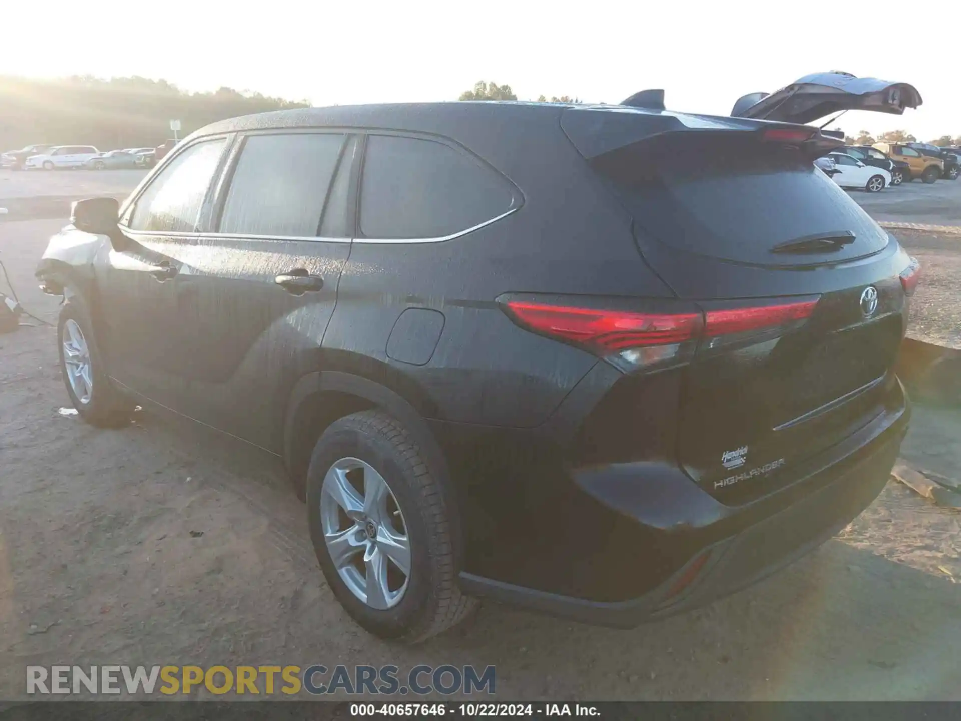 3 Photograph of a damaged car 5TDCZRAH3LS507312 TOYOTA HIGHLANDER 2020