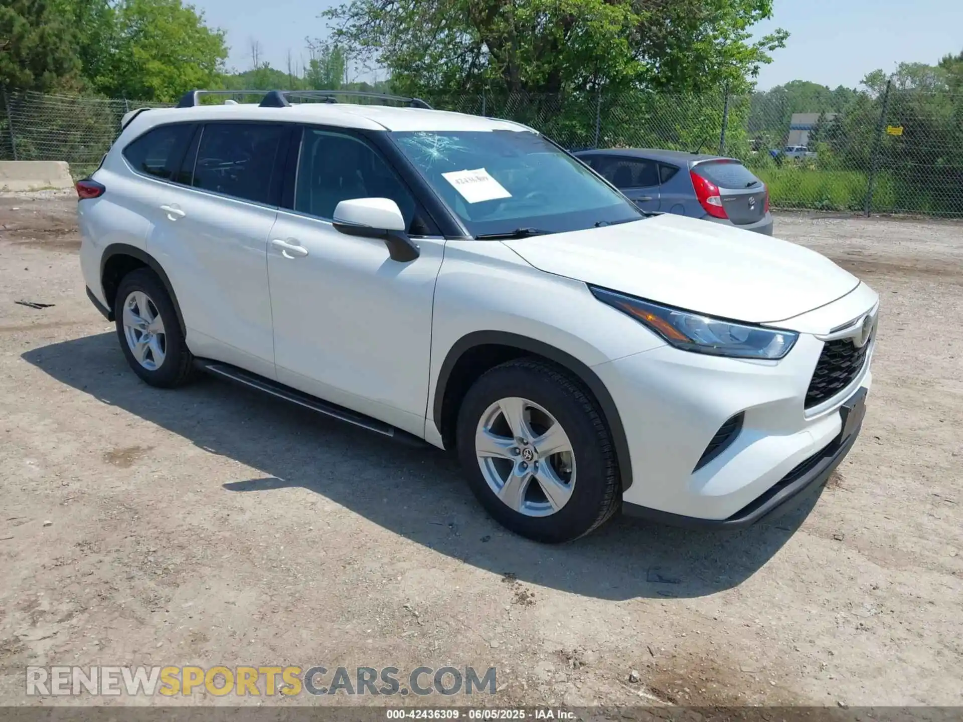 1 Photograph of a damaged car 5TDCZRAH4LS028560 TOYOTA HIGHLANDER 2020