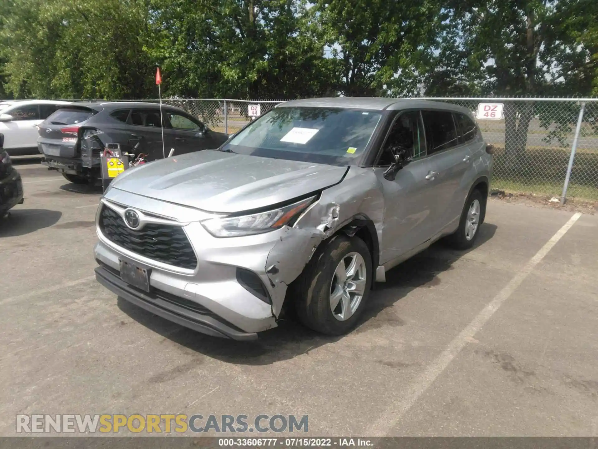 2 Photograph of a damaged car 5TDCZRBH0LS505824 TOYOTA HIGHLANDER 2020