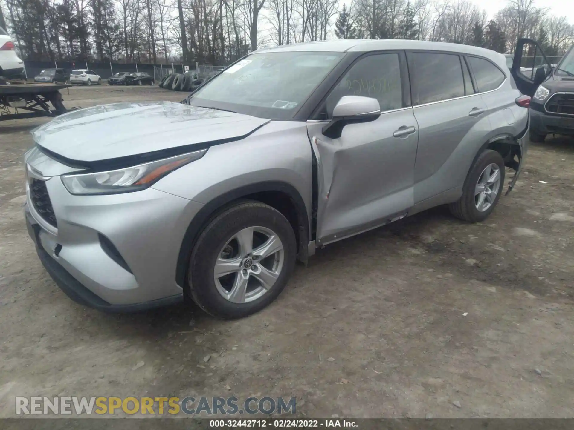 2 Photograph of a damaged car 5TDCZRBH7LS505898 TOYOTA HIGHLANDER 2020