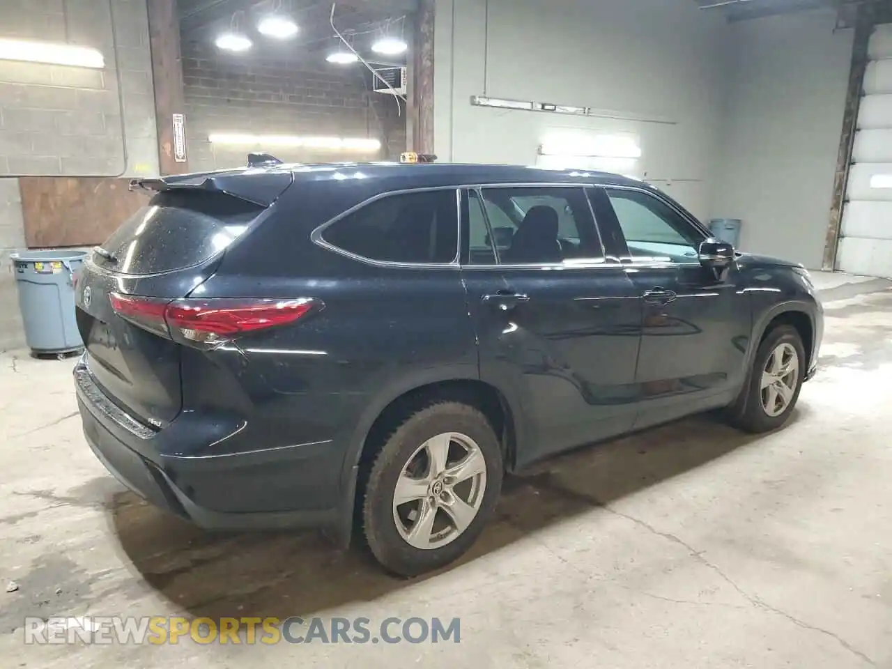 3 Photograph of a damaged car 5TDCZRBH8LS514044 TOYOTA HIGHLANDER 2020