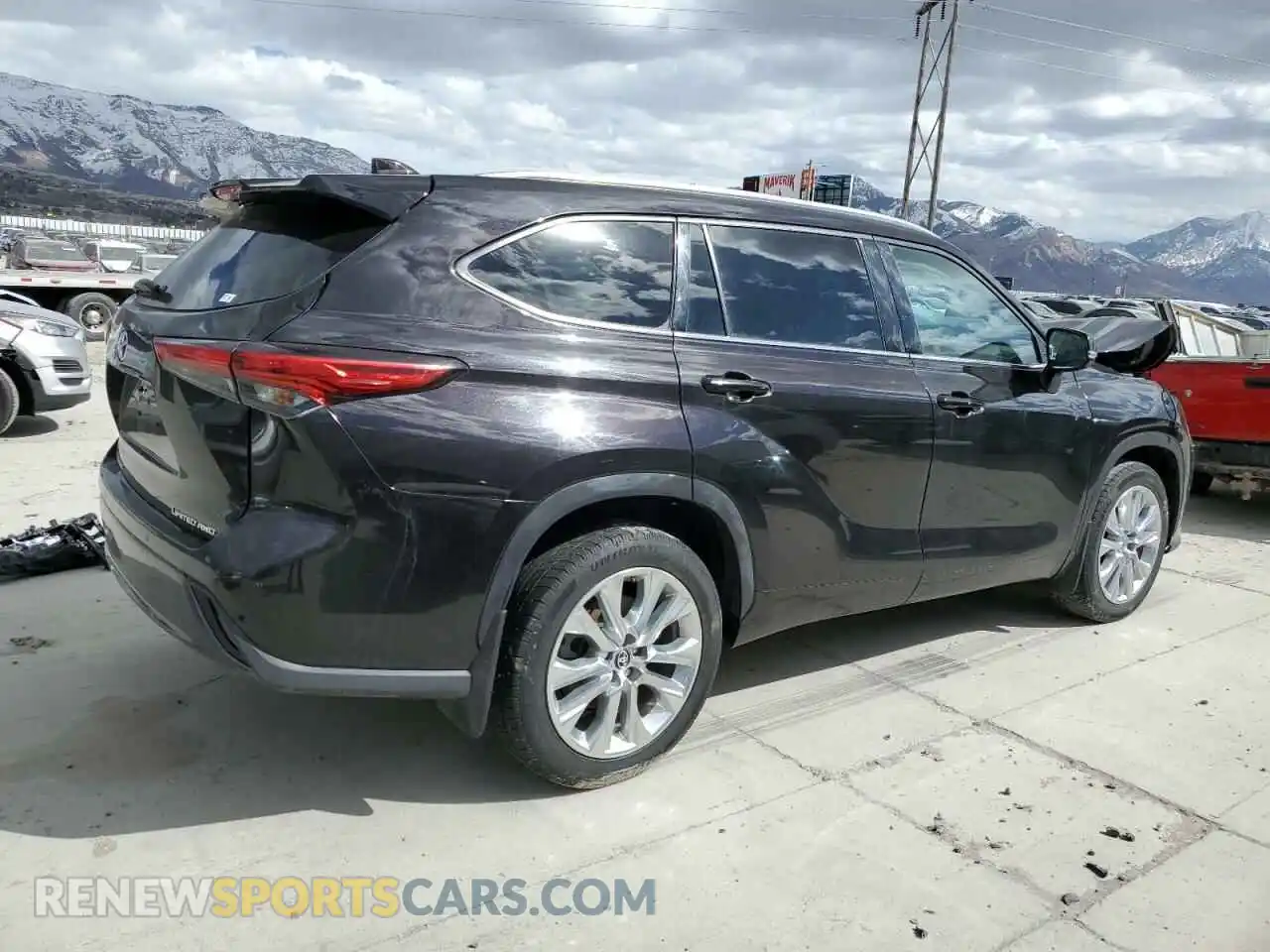 3 Photograph of a damaged car 5TDDZRBH0LS016179 TOYOTA HIGHLANDER 2020