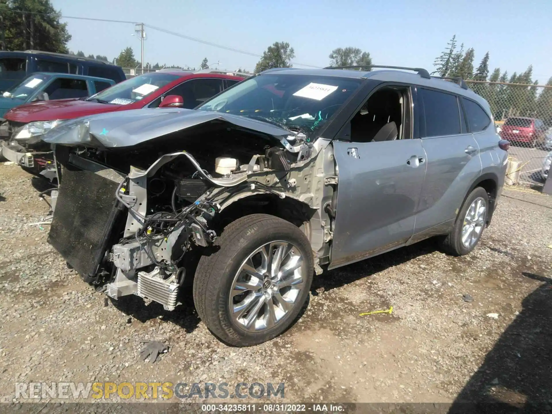 2 Photograph of a damaged car 5TDDZRBH3LS019822 TOYOTA HIGHLANDER 2020