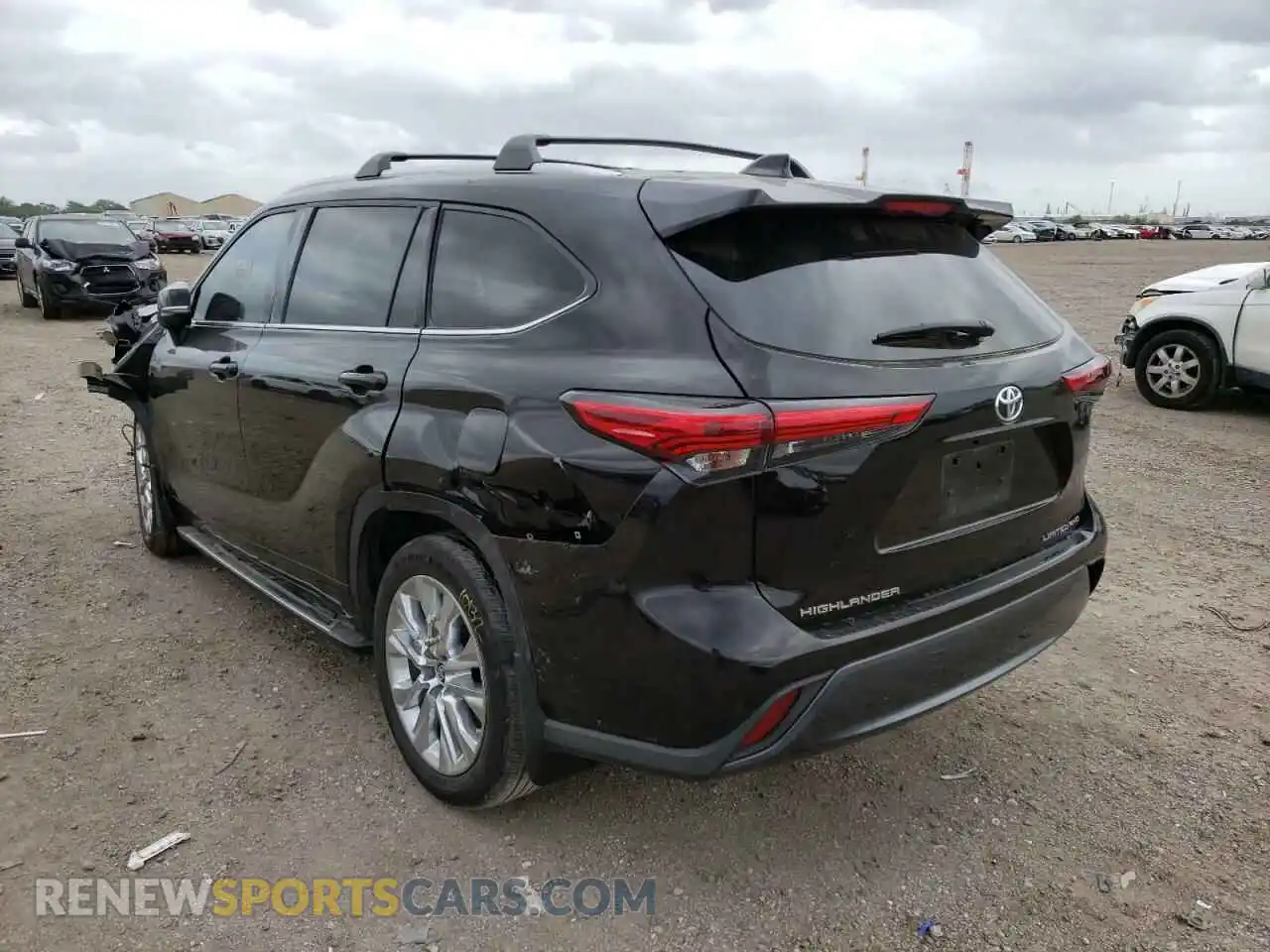 3 Photograph of a damaged car 5TDDZRBH3LS029766 TOYOTA HIGHLANDER 2020