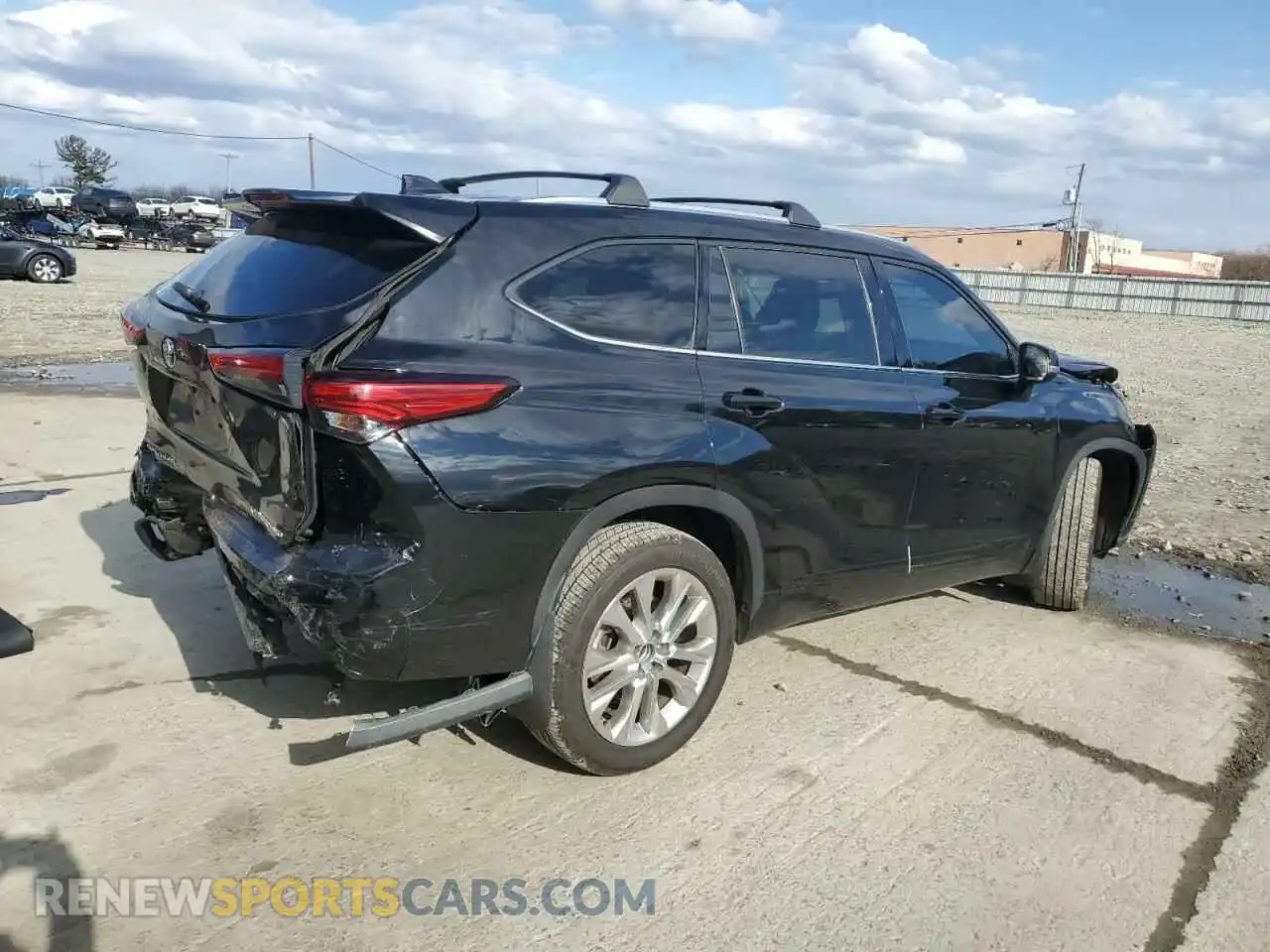 3 Photograph of a damaged car 5TDDZRBH4LS004634 TOYOTA HIGHLANDER 2020