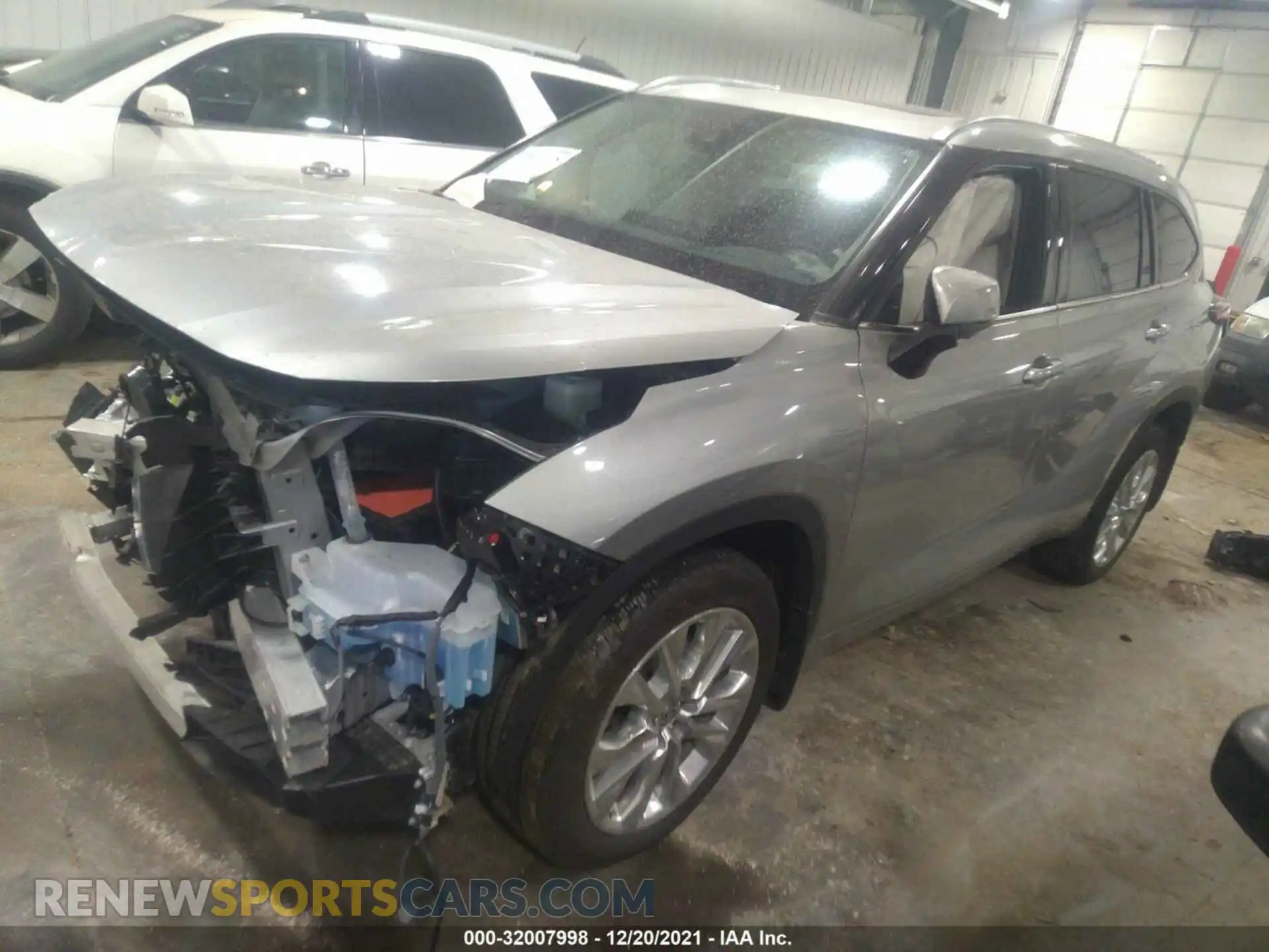 2 Photograph of a damaged car 5TDDZRBH4LS010143 TOYOTA HIGHLANDER 2020