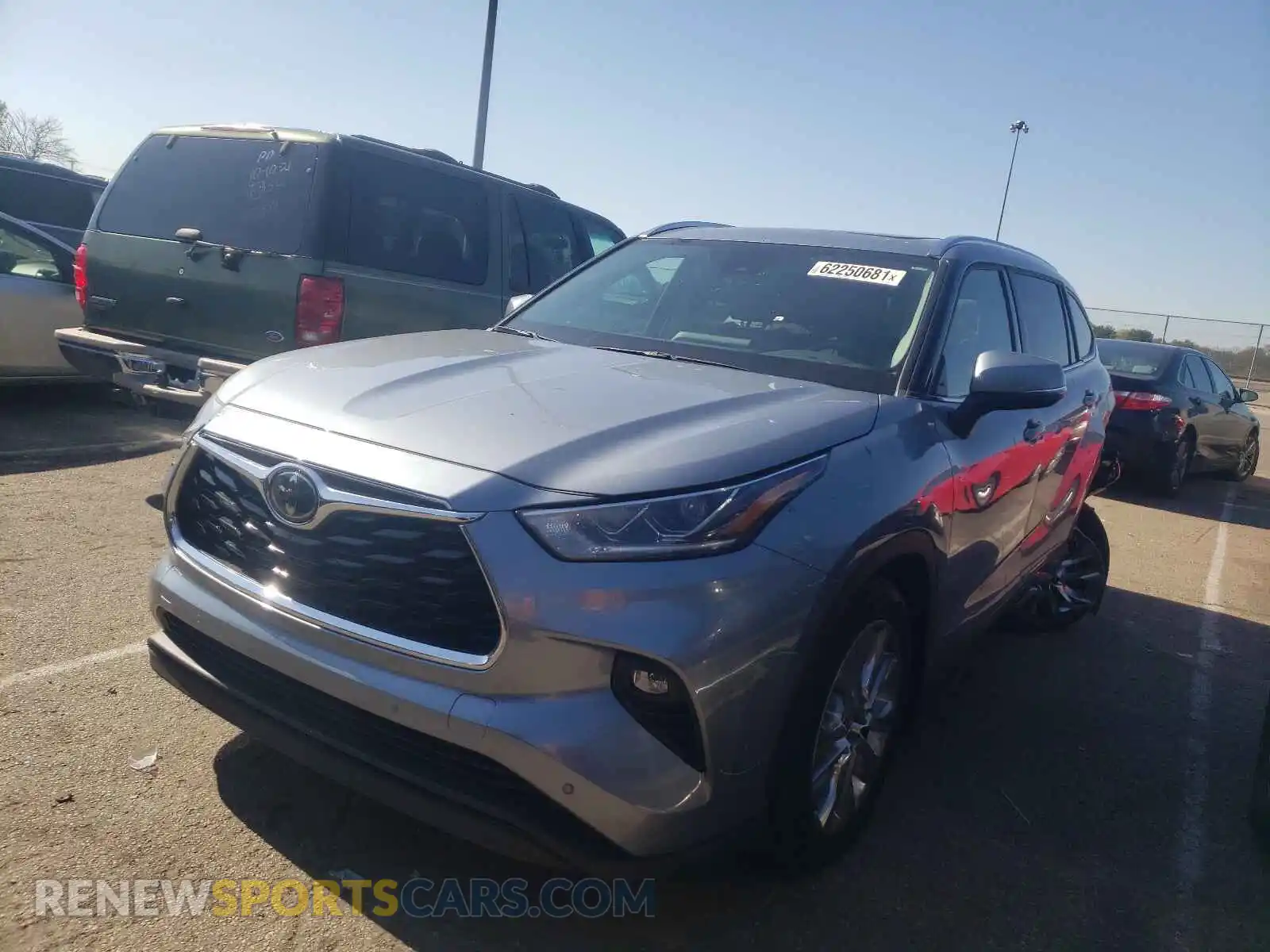 2 Photograph of a damaged car 5TDDZRBH5LS016484 TOYOTA HIGHLANDER 2020