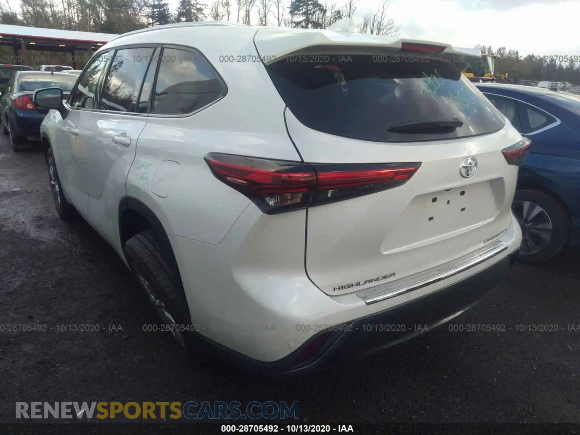 3 Photograph of a damaged car 5TDDZRBH5LS037349 TOYOTA HIGHLANDER 2020