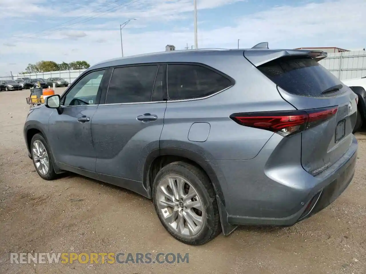 2 Photograph of a damaged car 5TDDZRBH6LS030880 TOYOTA HIGHLANDER 2020