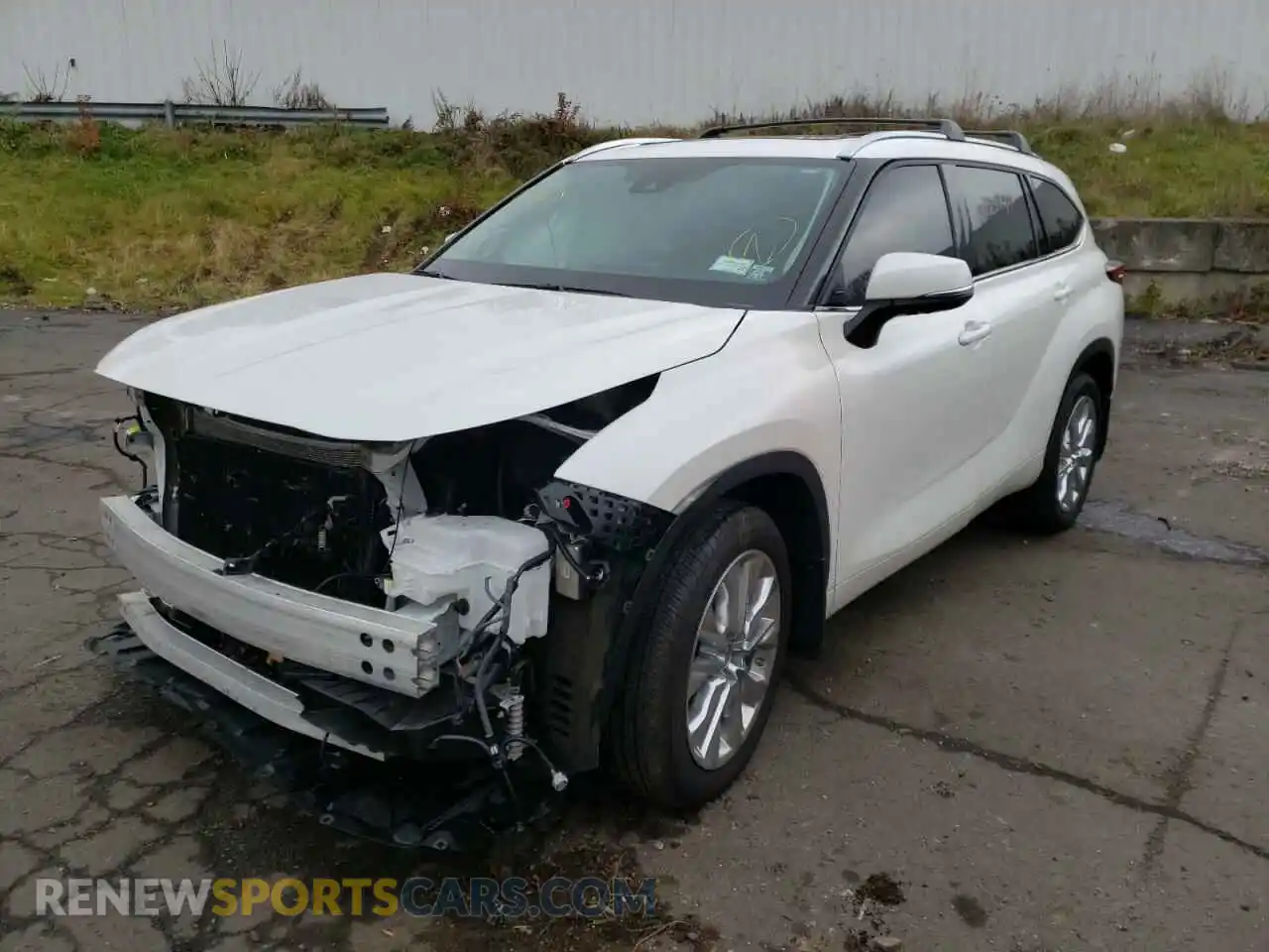 2 Photograph of a damaged car 5TDDZRBH7LS028443 TOYOTA HIGHLANDER 2020